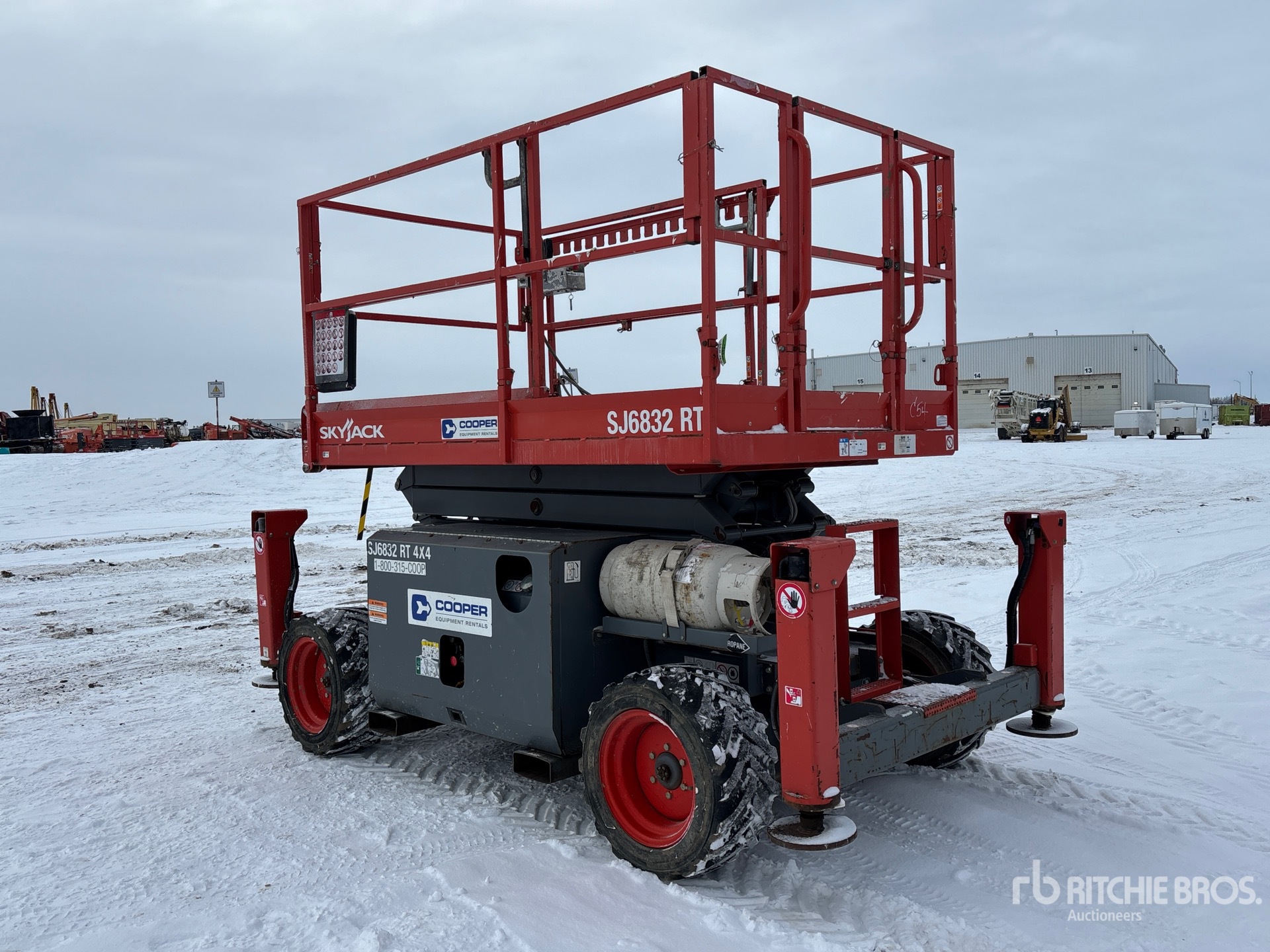 General Appearance with Picture, Left Rear Corner