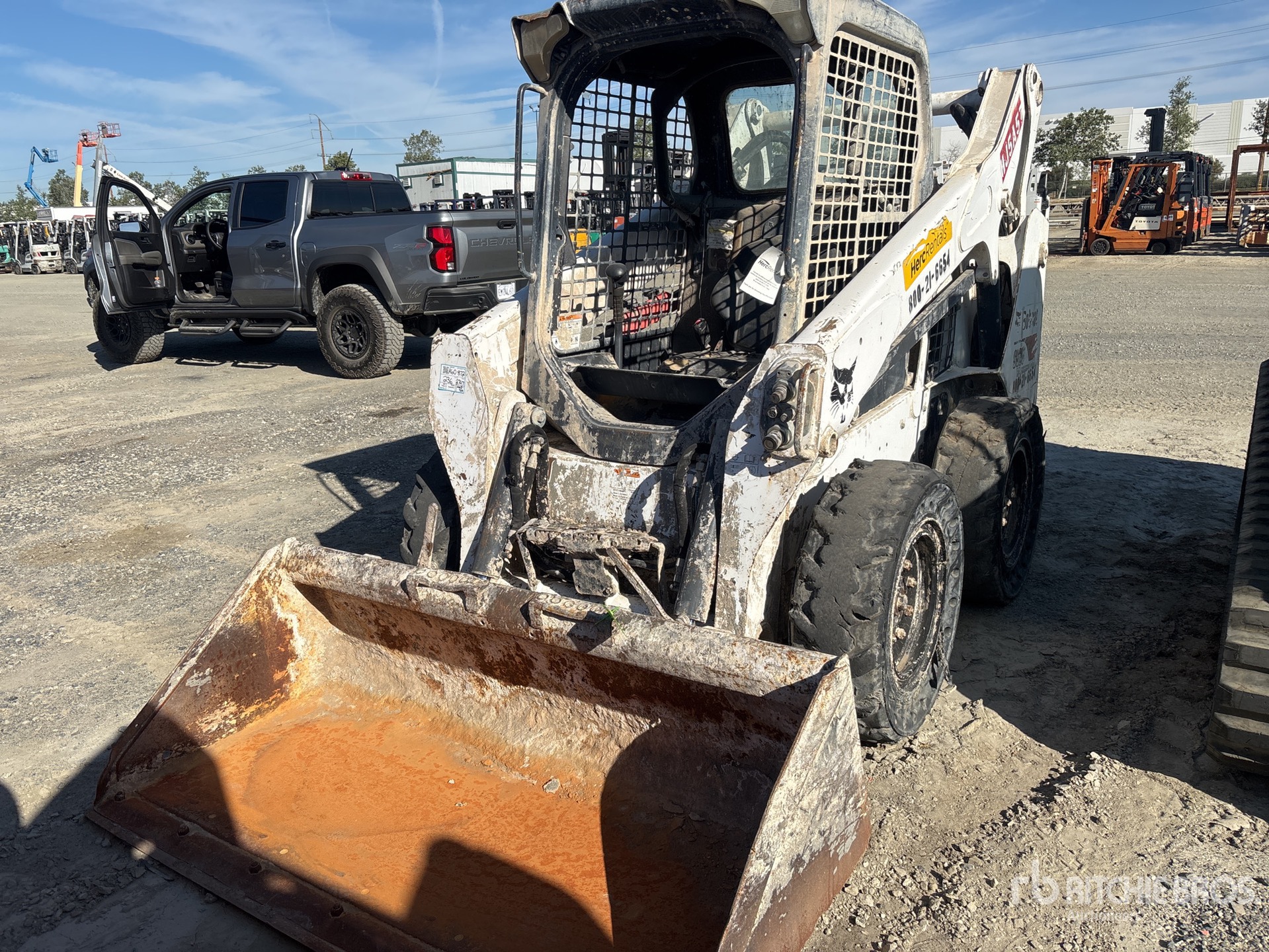 General Appearance with Picture, Left Front Corner