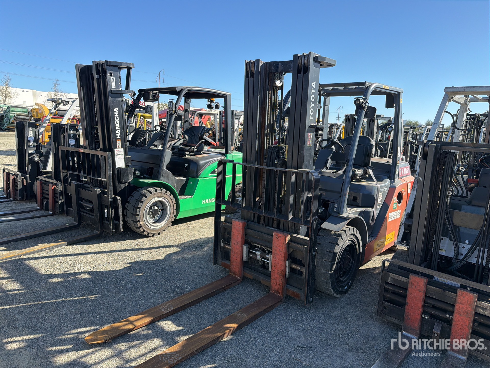 General Appearance with Picture, Left Front Corner