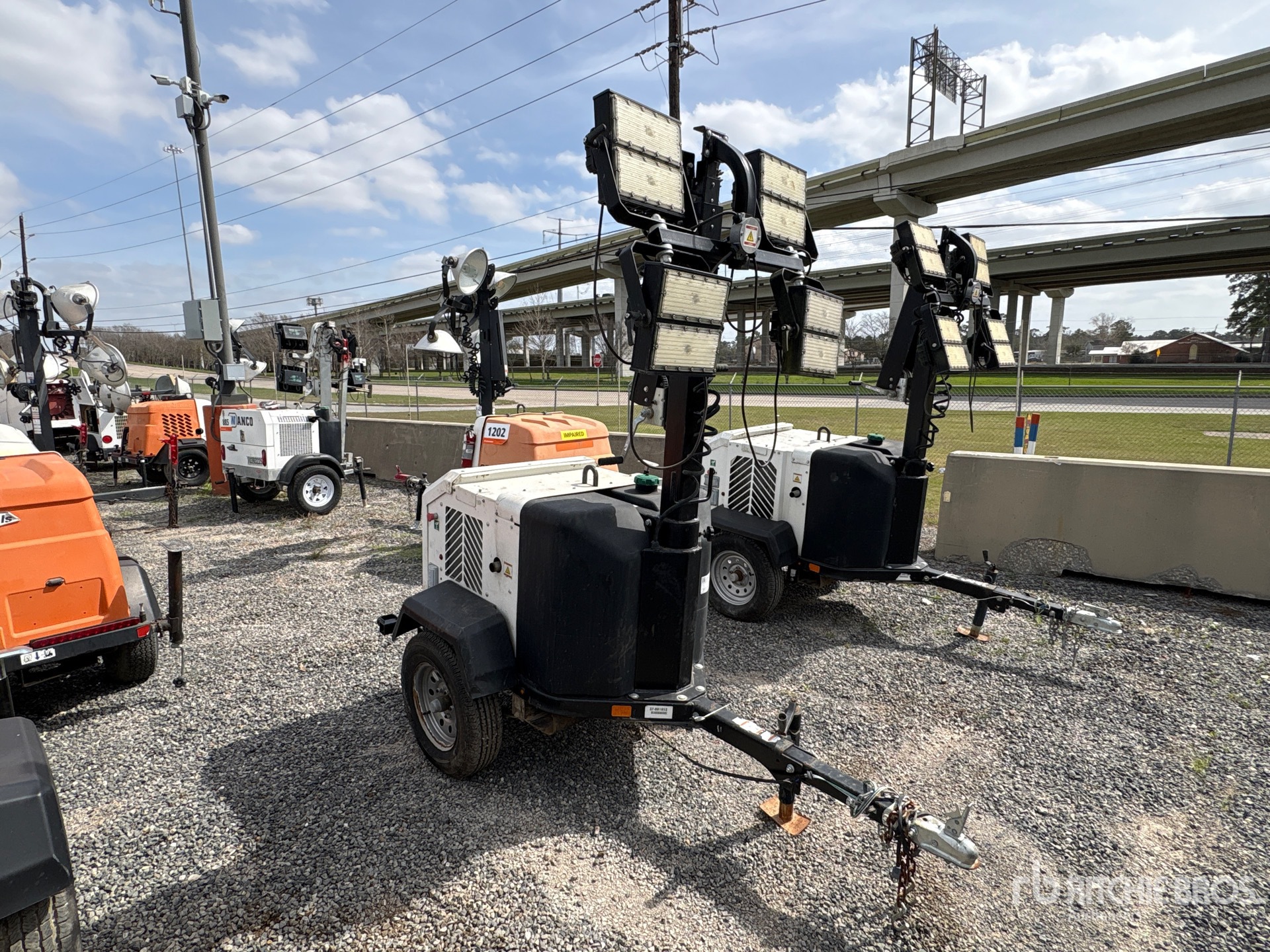 General Appearance with Imagen: esquina delantera derecha