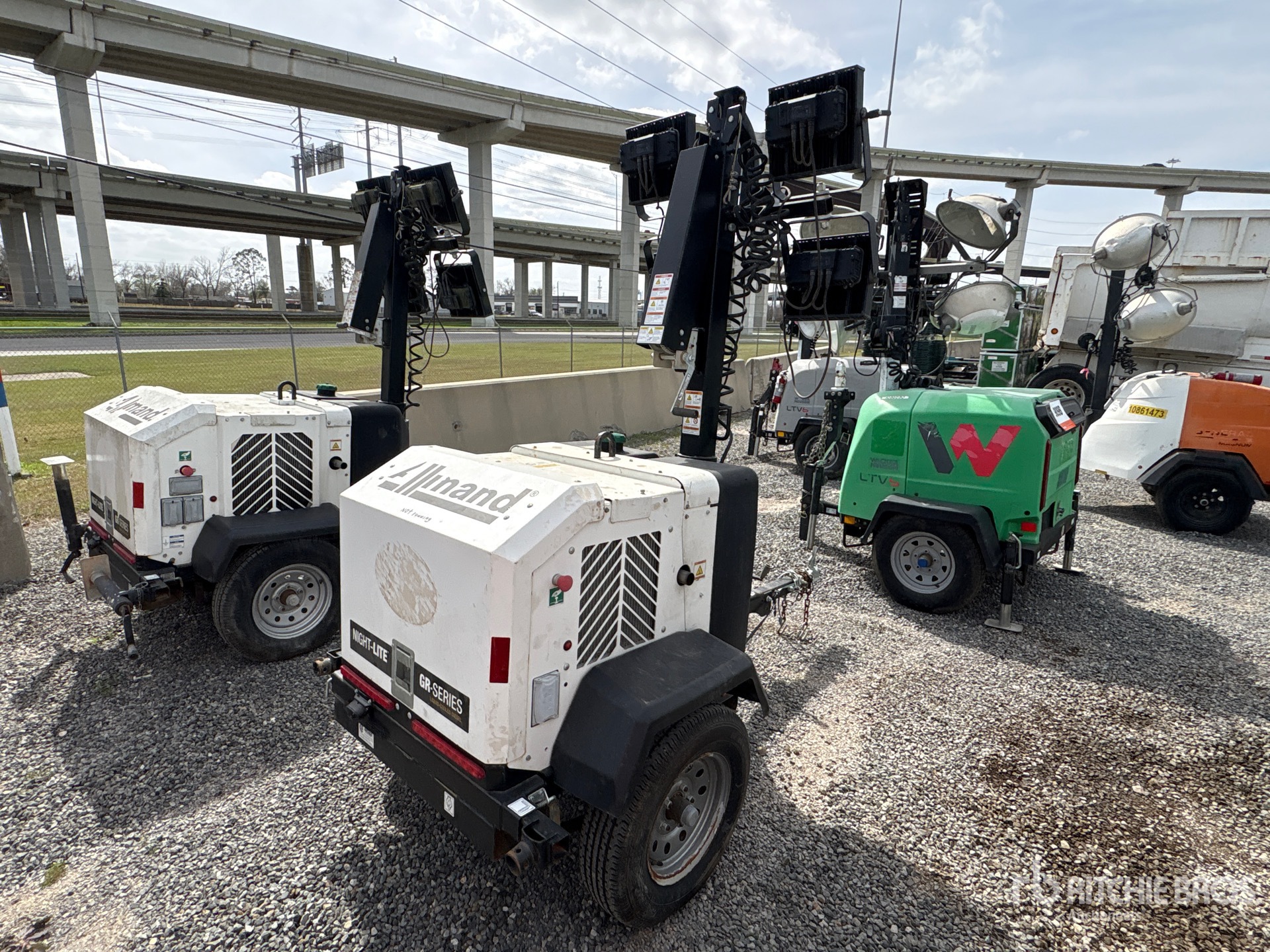 General Appearance with Imagen: esquina trasera derecha