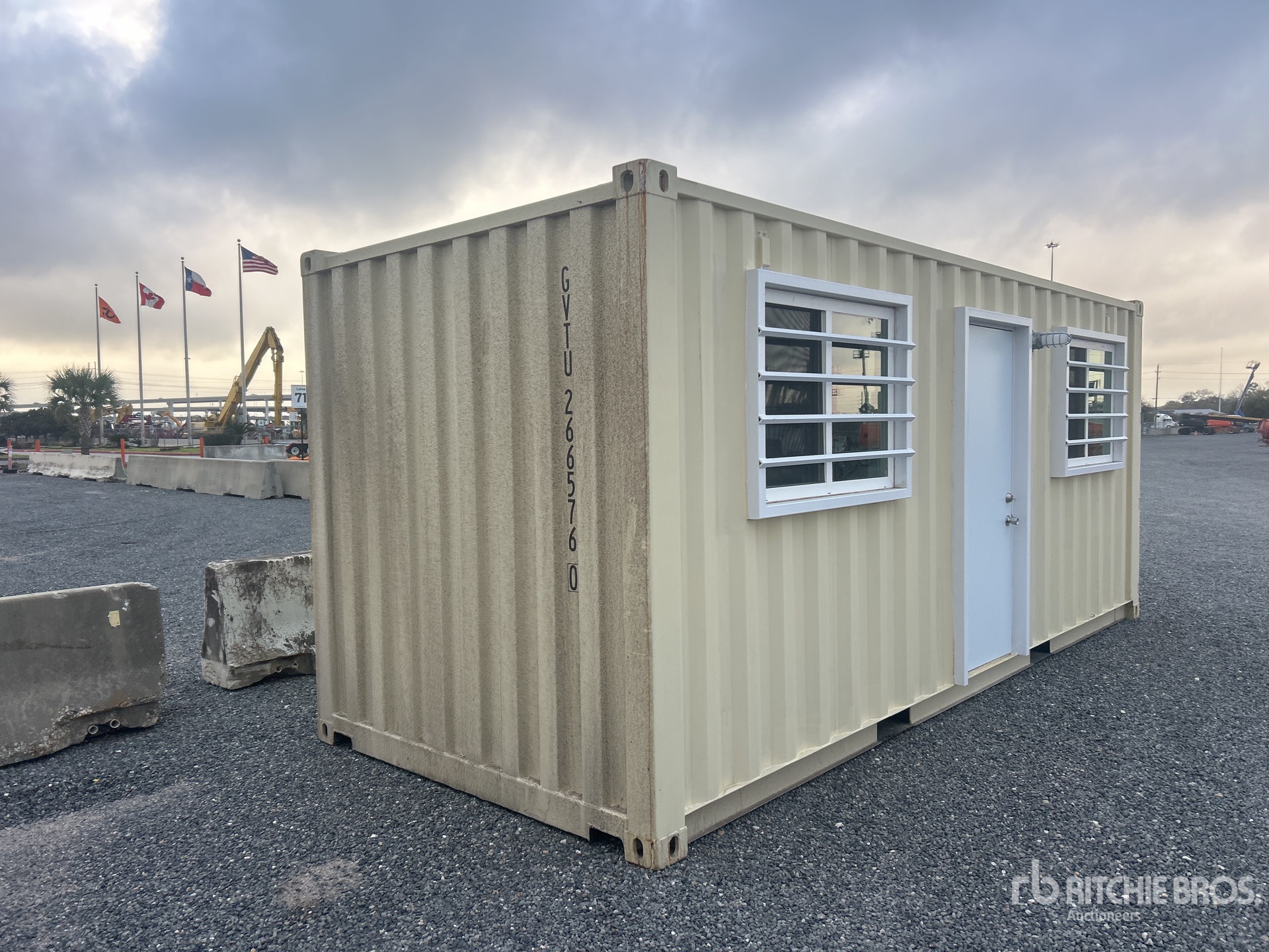 Aspect général with Image, coin avant gauche