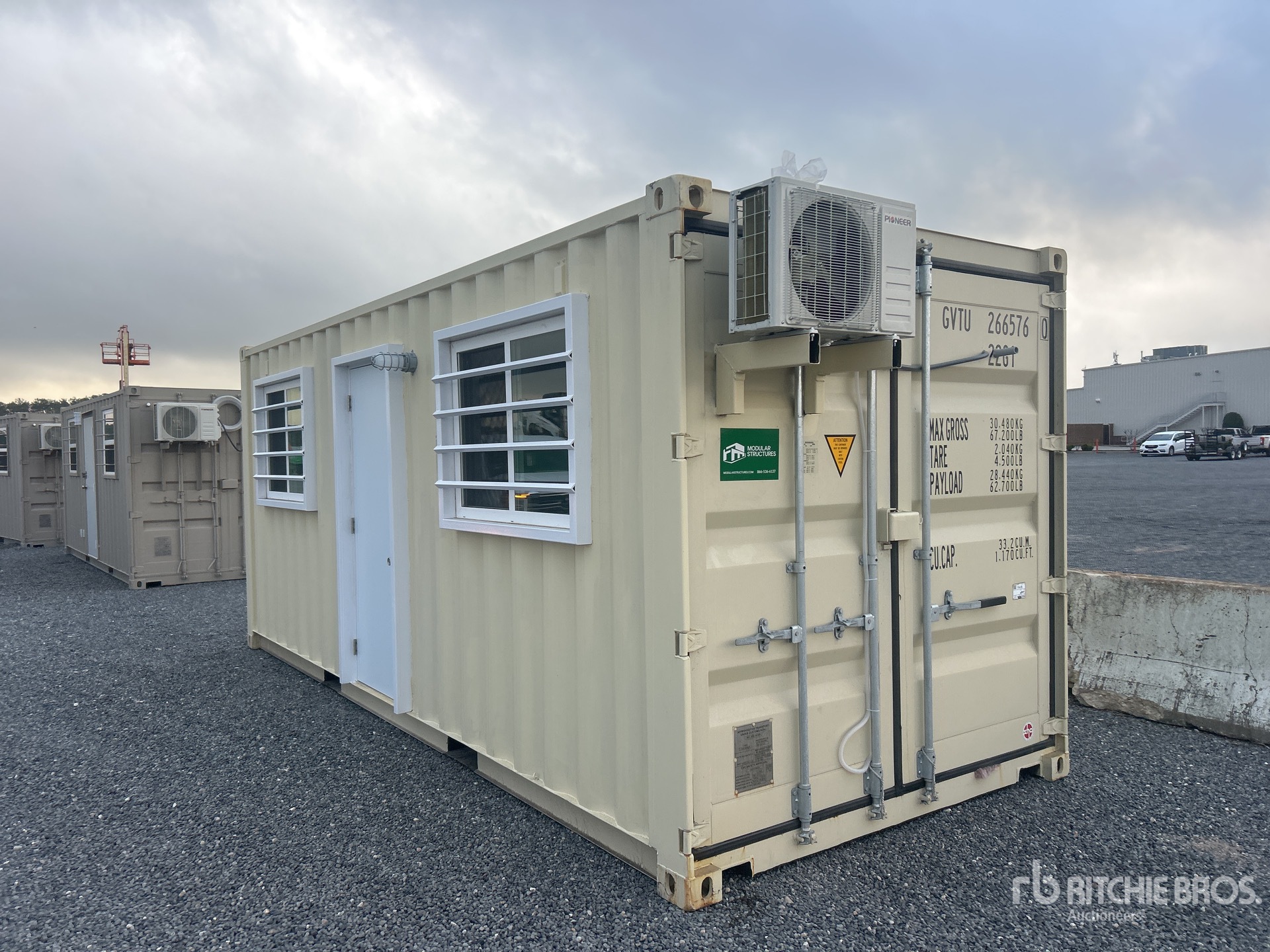 Aspect général with Image, coin arrière gauche