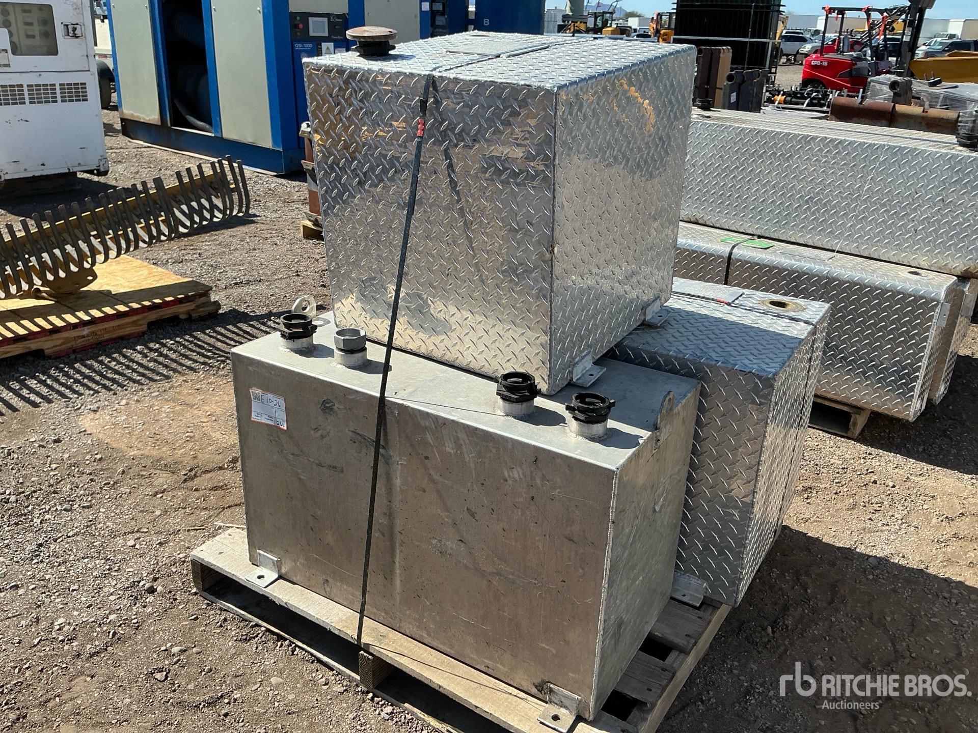 General Appearance with Image, coin avant gauche