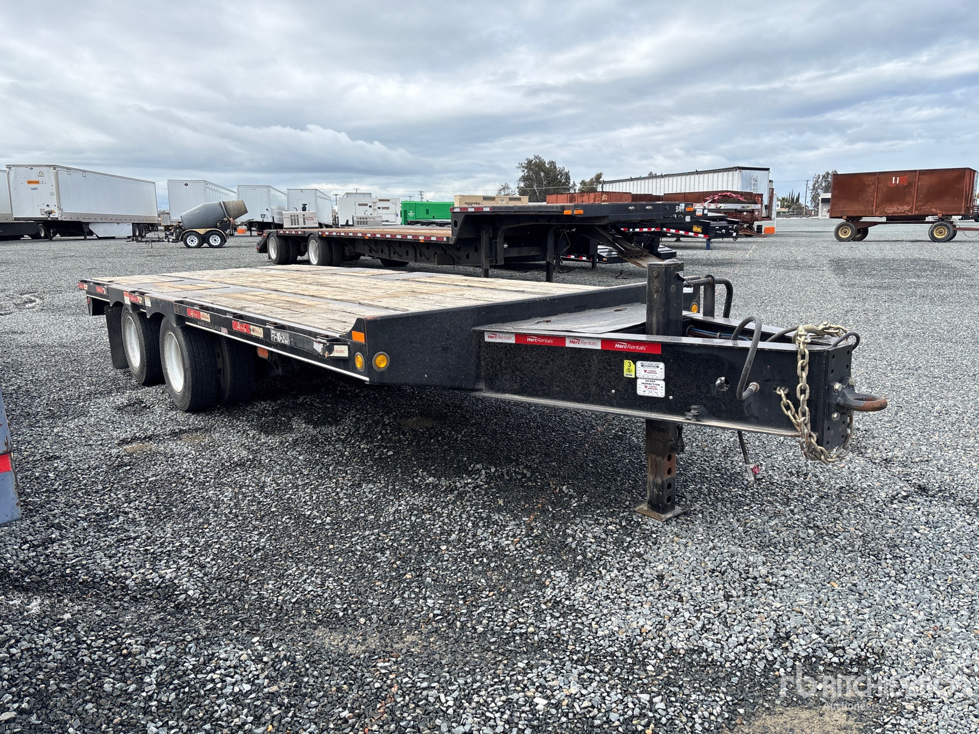 General Appearance with Image, coin avant droit