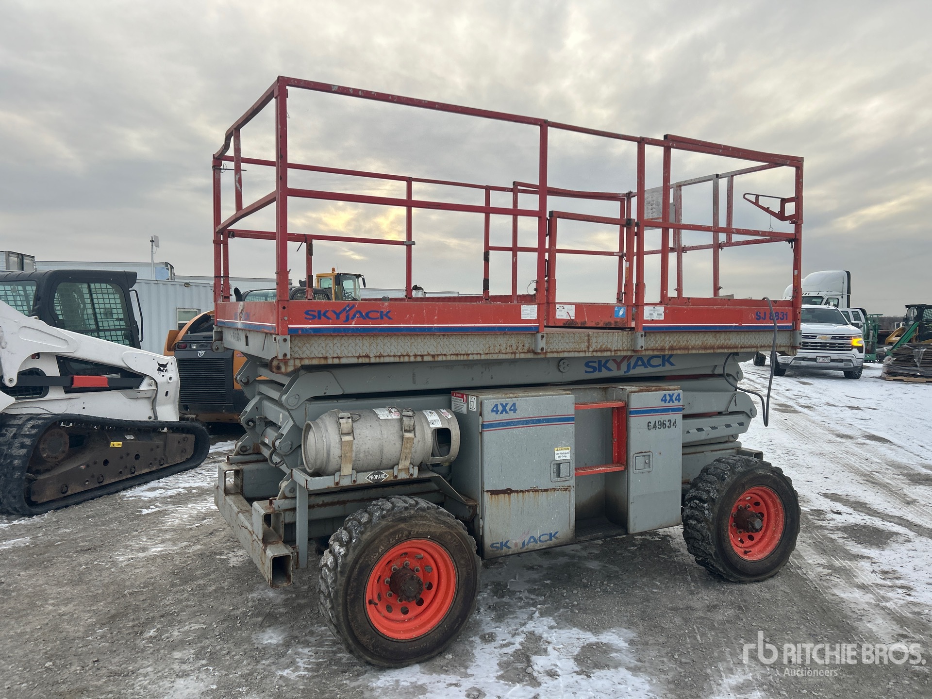 General Appearance with Picture, Right Rear Corner