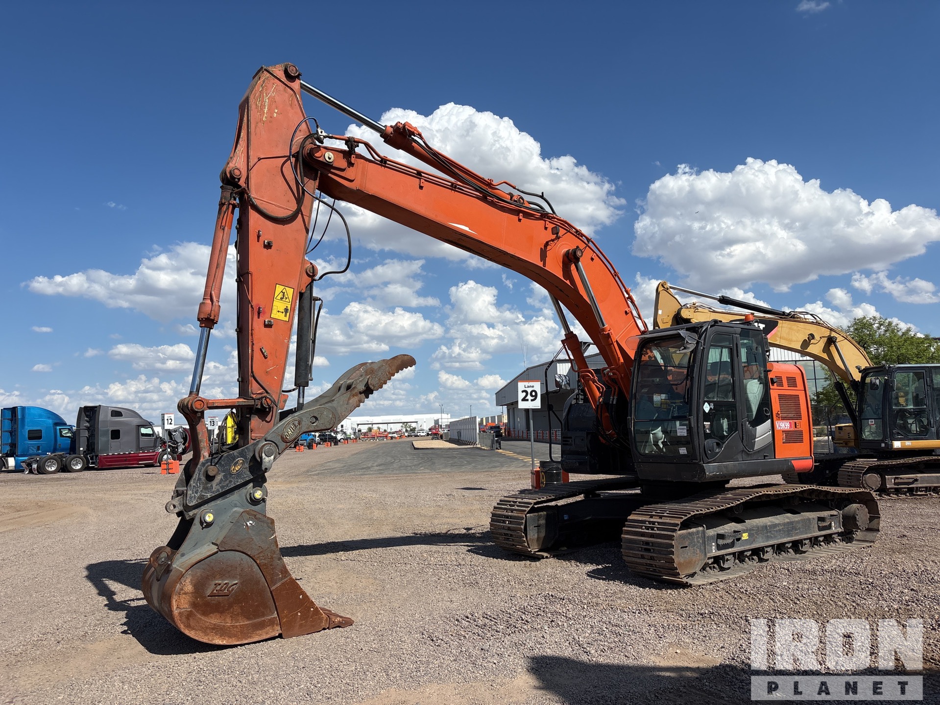 Photo of 2021 Hitachi ZX225USLC-6