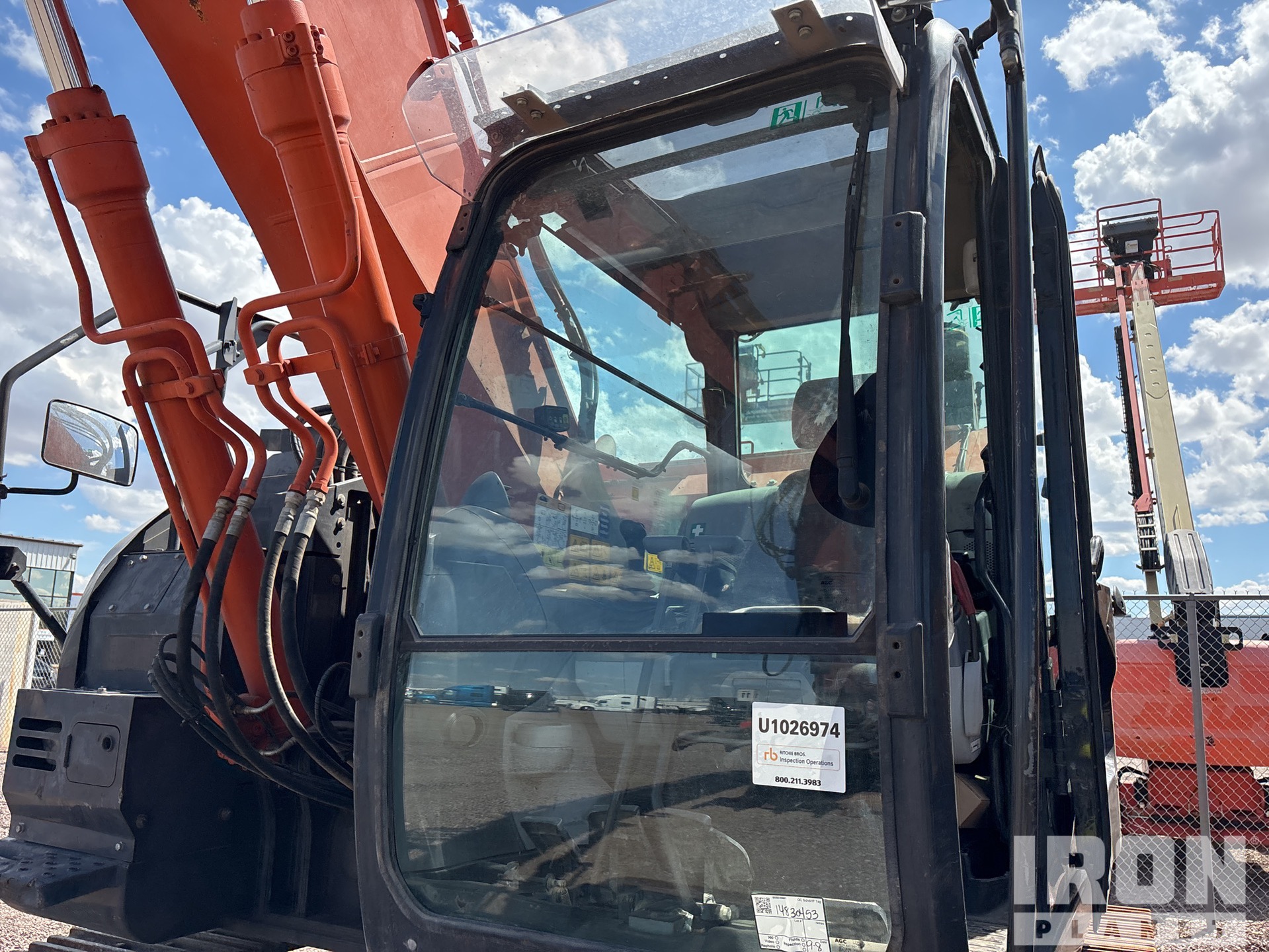 2021 Hitachi ZX225USLC-6