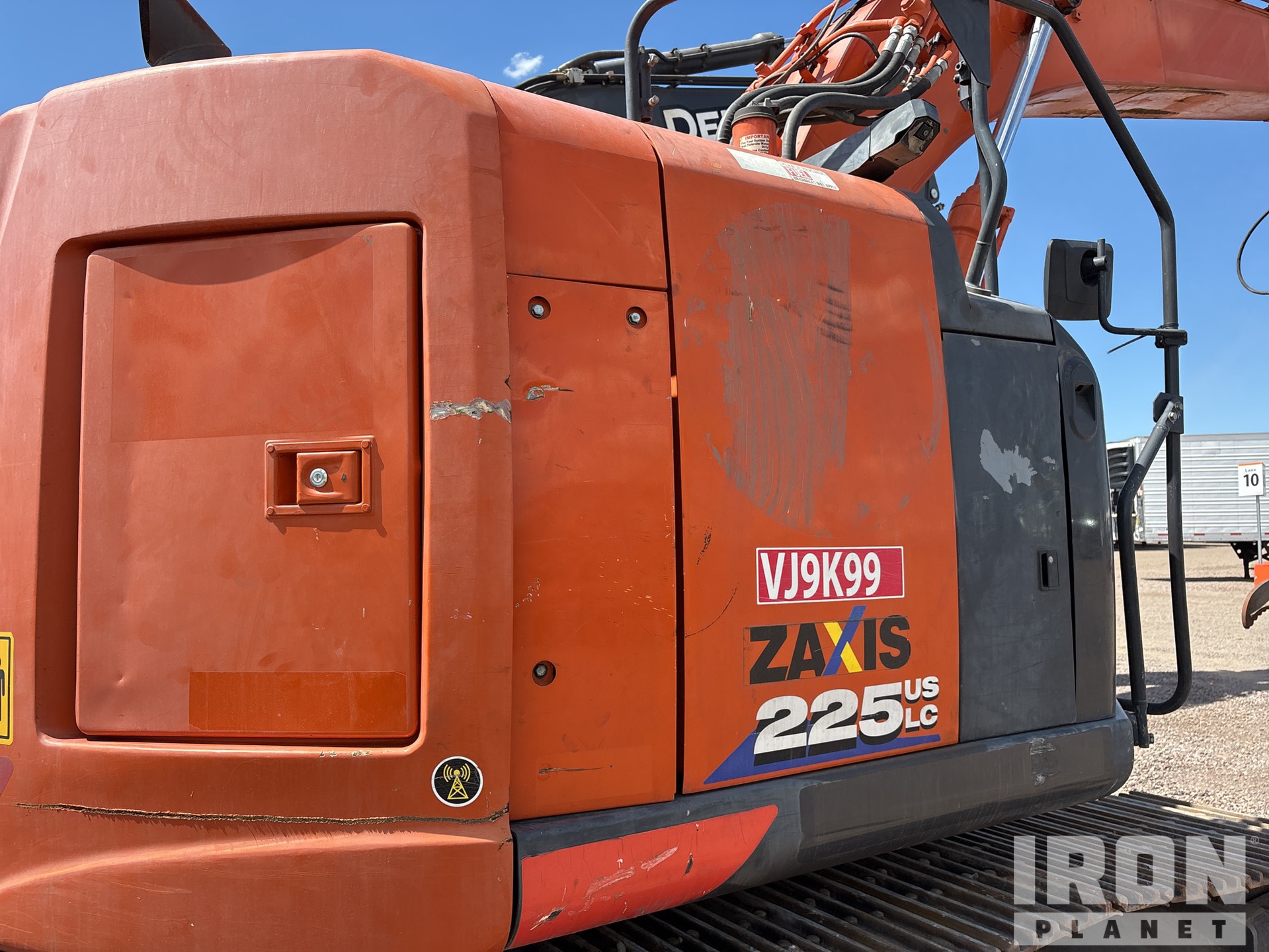2021 Hitachi ZX225USLC-6