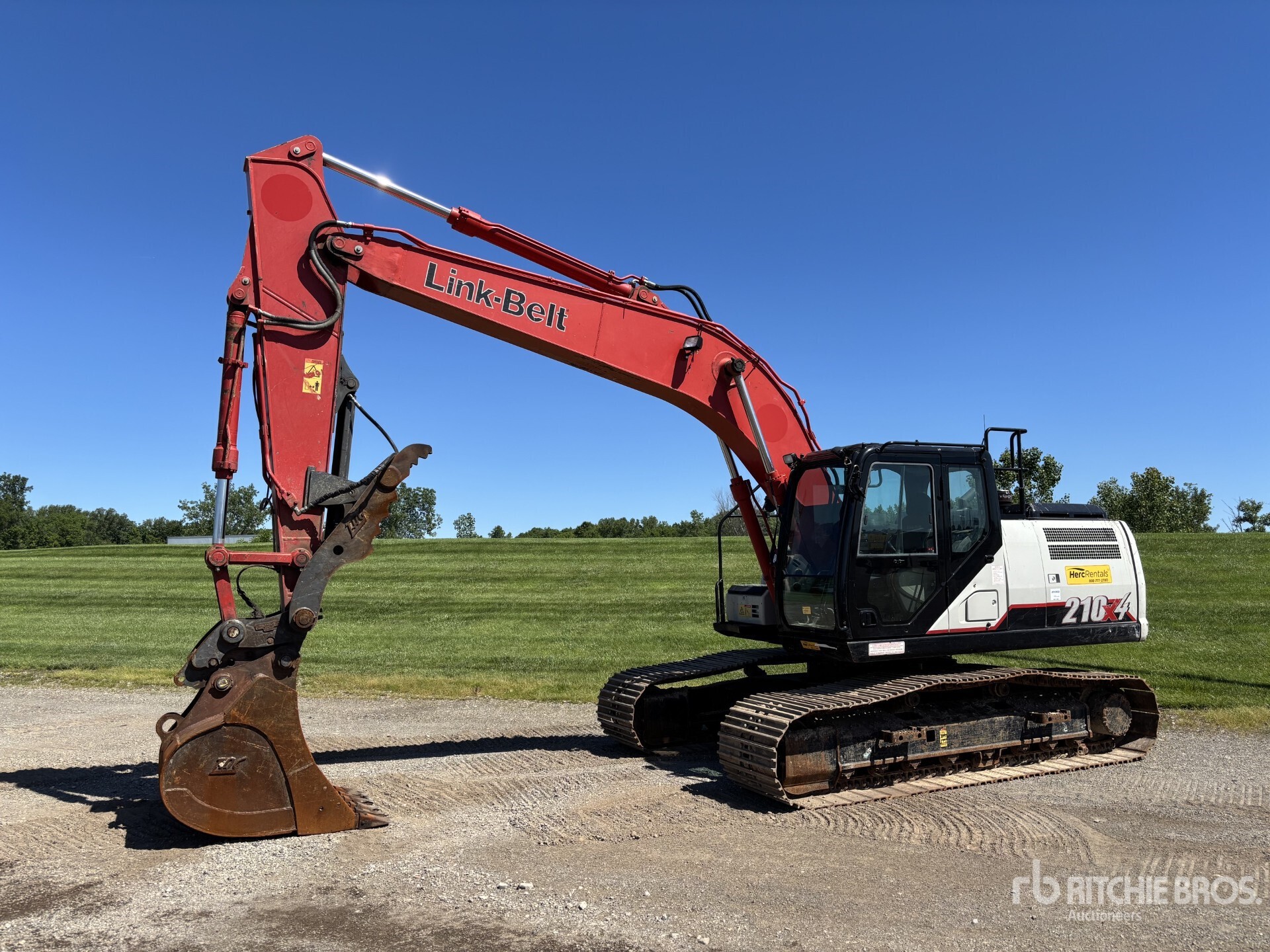 Photo of a 2022 Link-Belt 210X4EX