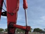 Hydraulics with Bucket Cylinder