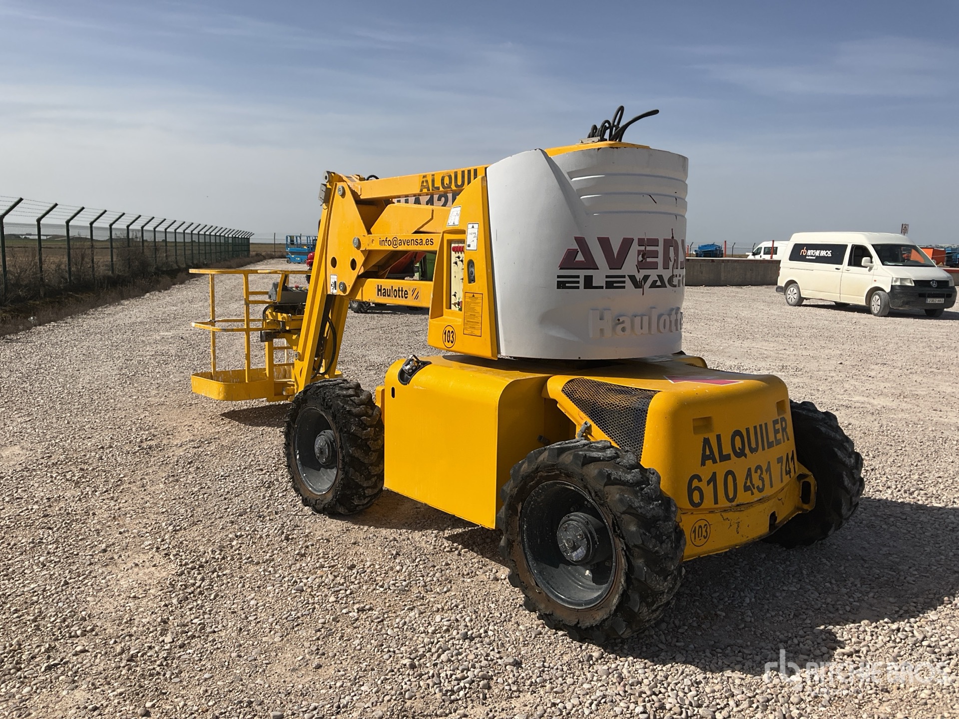 General Appearance with Picture, Right Front Corner