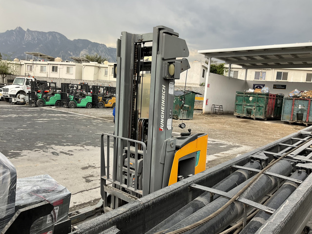 2018 Jungheinrich ETR345 4500 lb Electric Forklift
