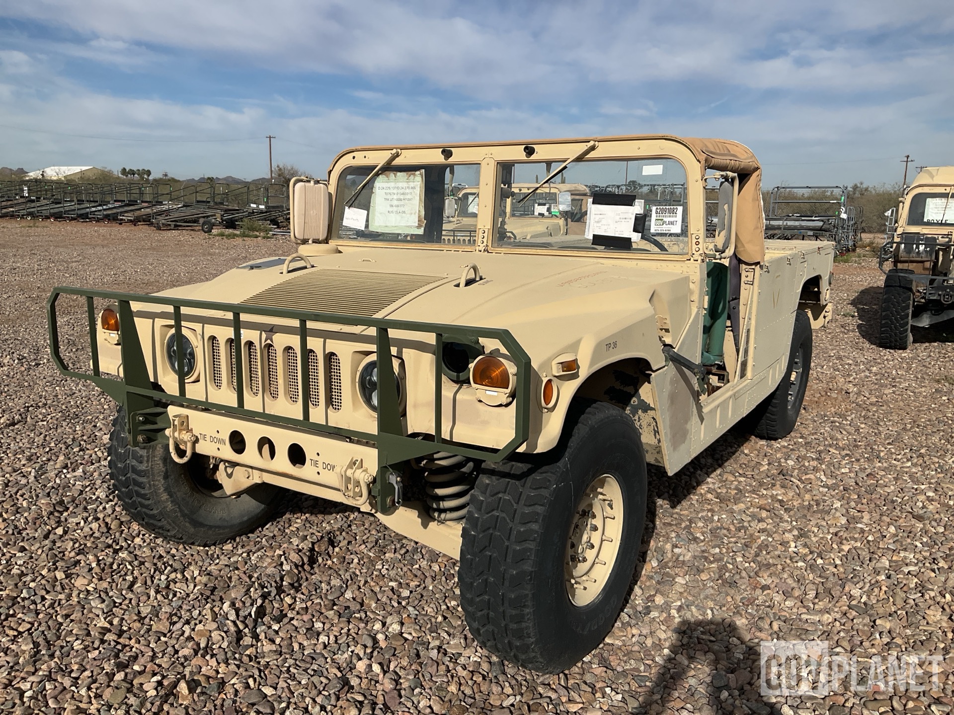 General Appearance with Picture, Right Front Corner