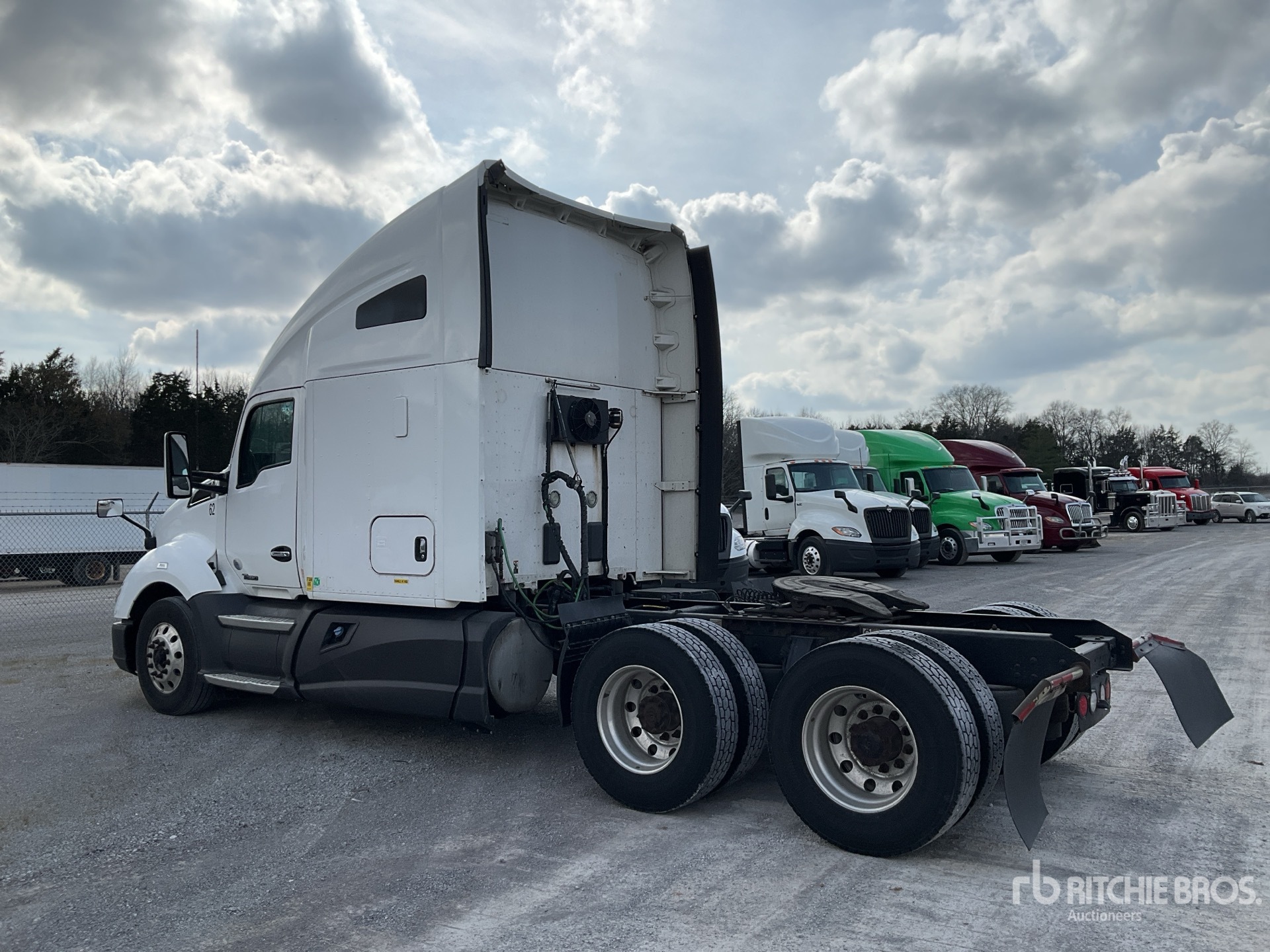 General Appearance with Imagen: esquina trasera izquierda