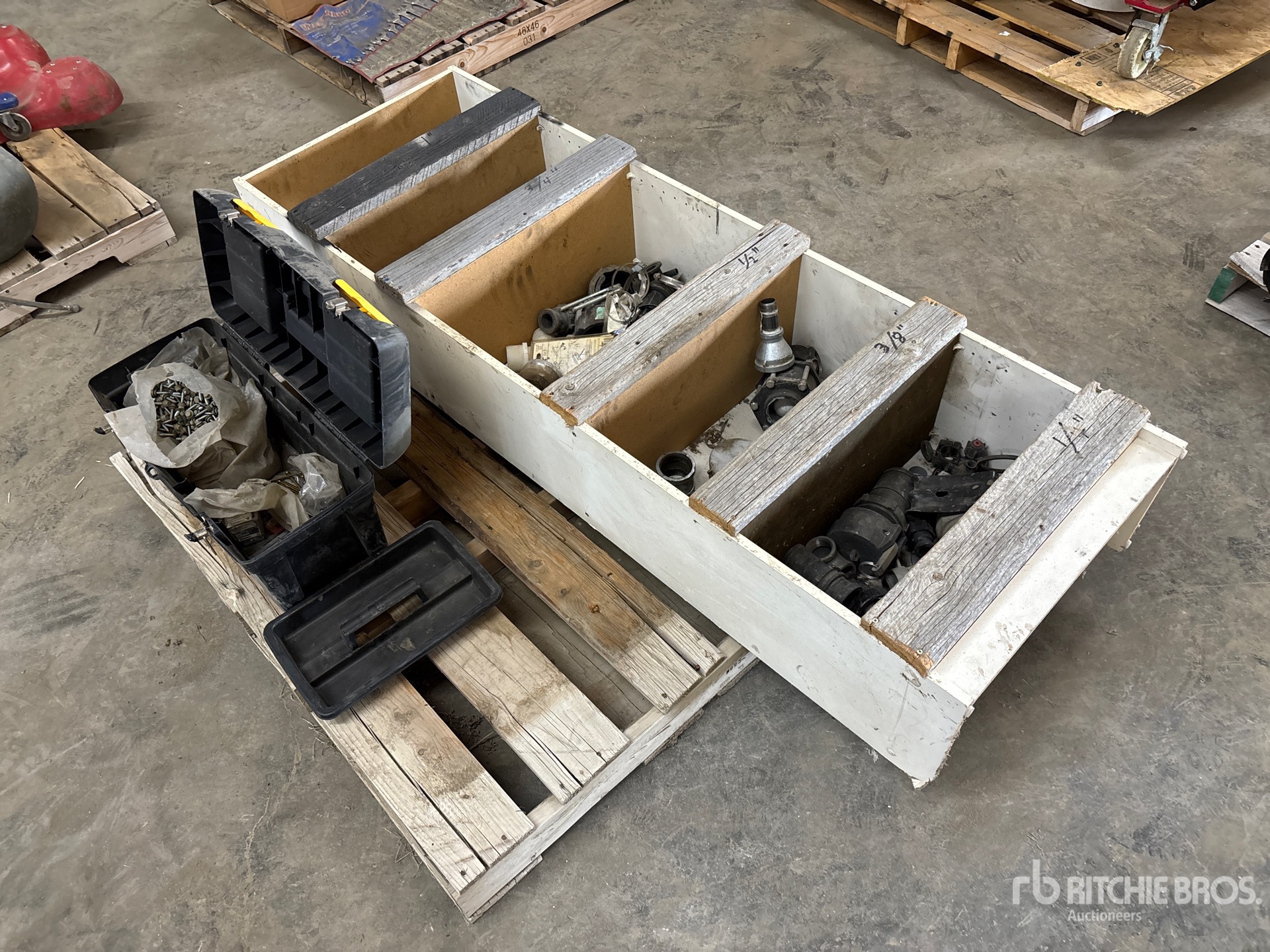 General Appearance with Image, coin avant gauche