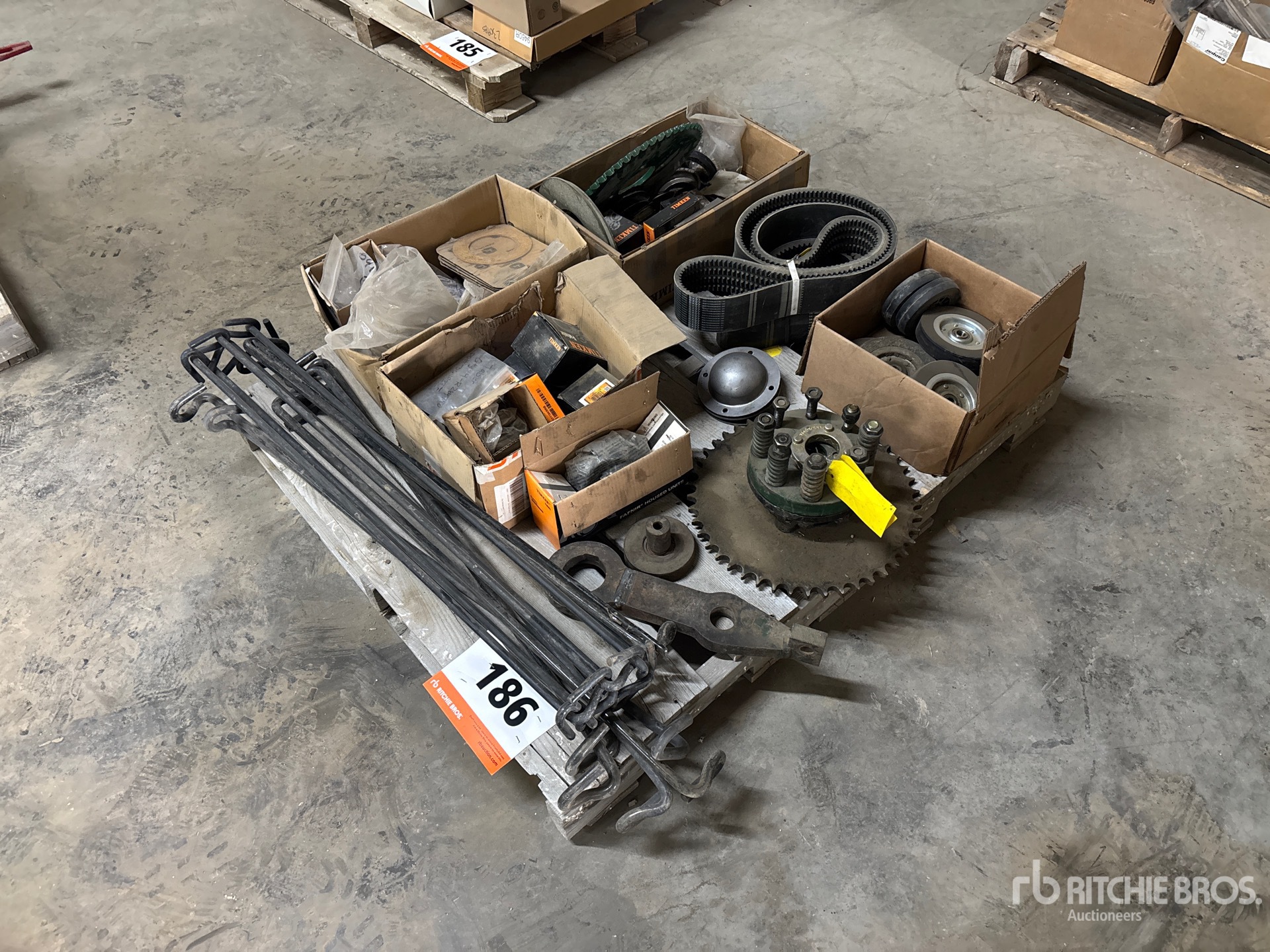 General Appearance with Bild, Ecke vorne links