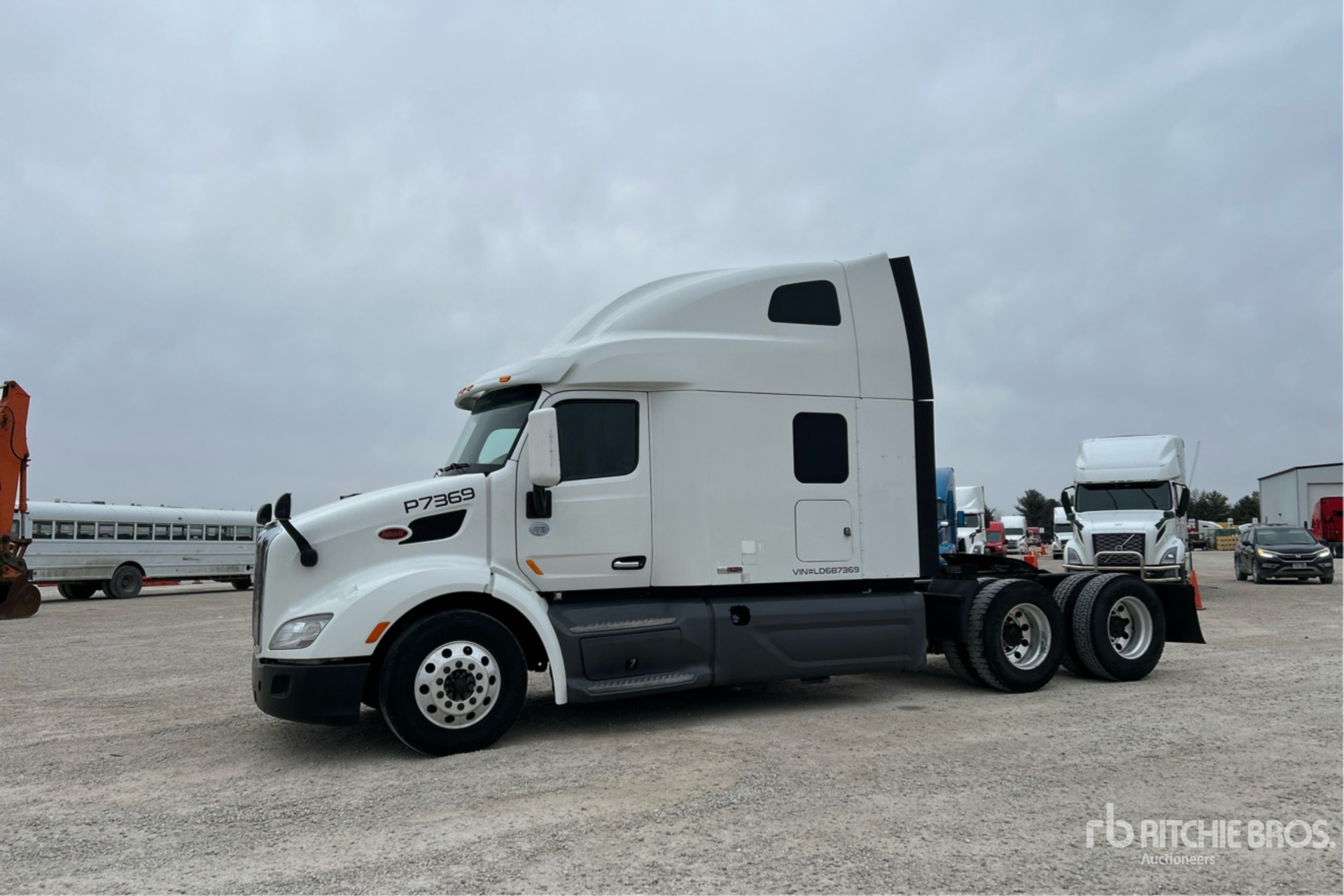 General Appearance with Picture, Left Front Corner