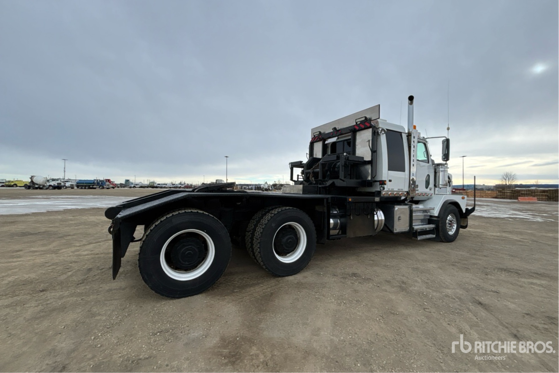 General Appearance with Imagen: esquina trasera derecha