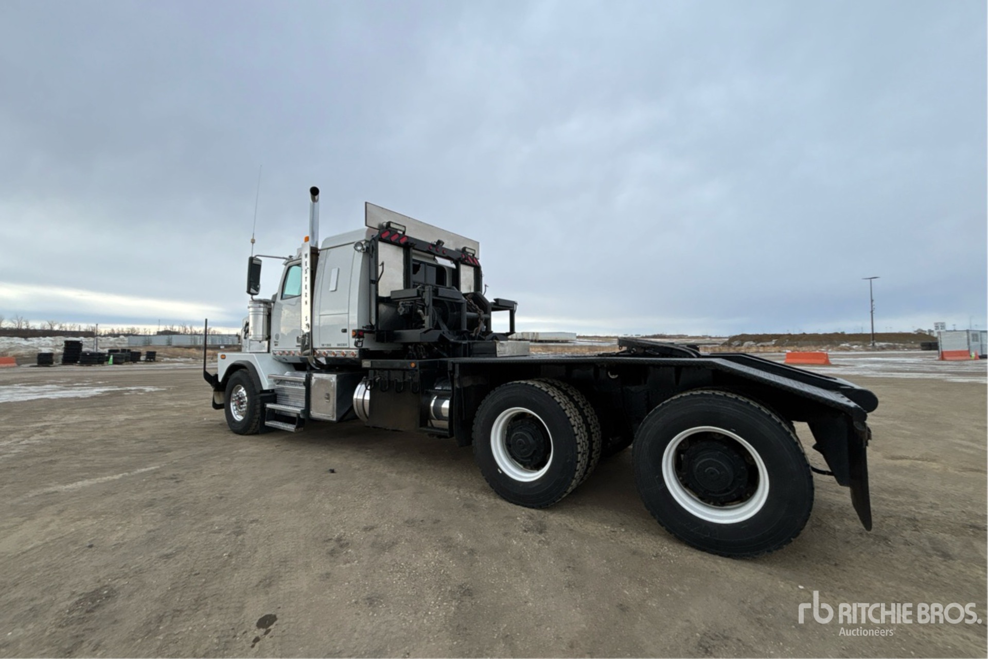 General Appearance with Imagen: esquina trasera izquierda