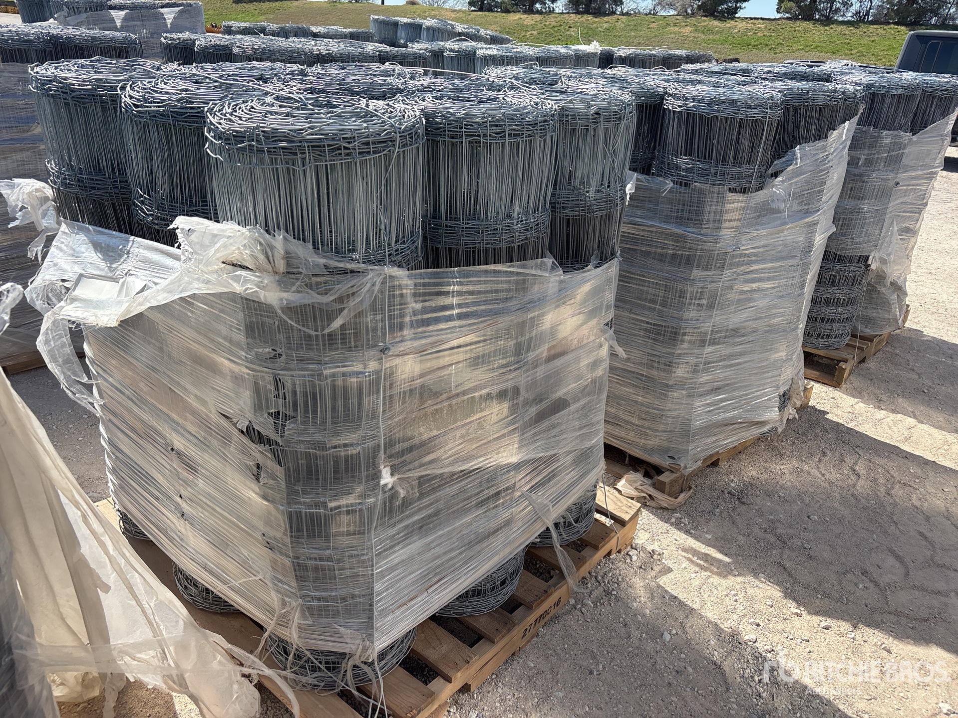 Aspect général with Image, coin avant droit