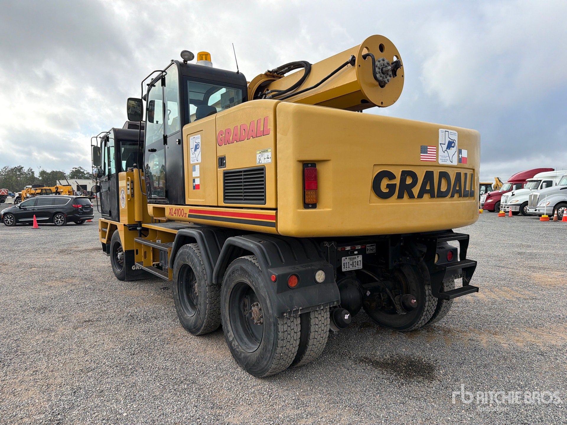 General Appearance with Picture, Left Rear Corner