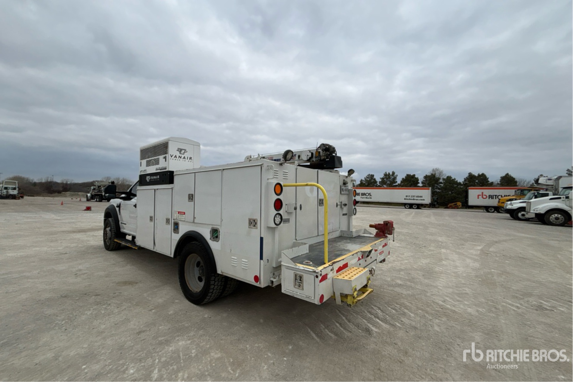 General Appearance with Picture, Left Rear Corner