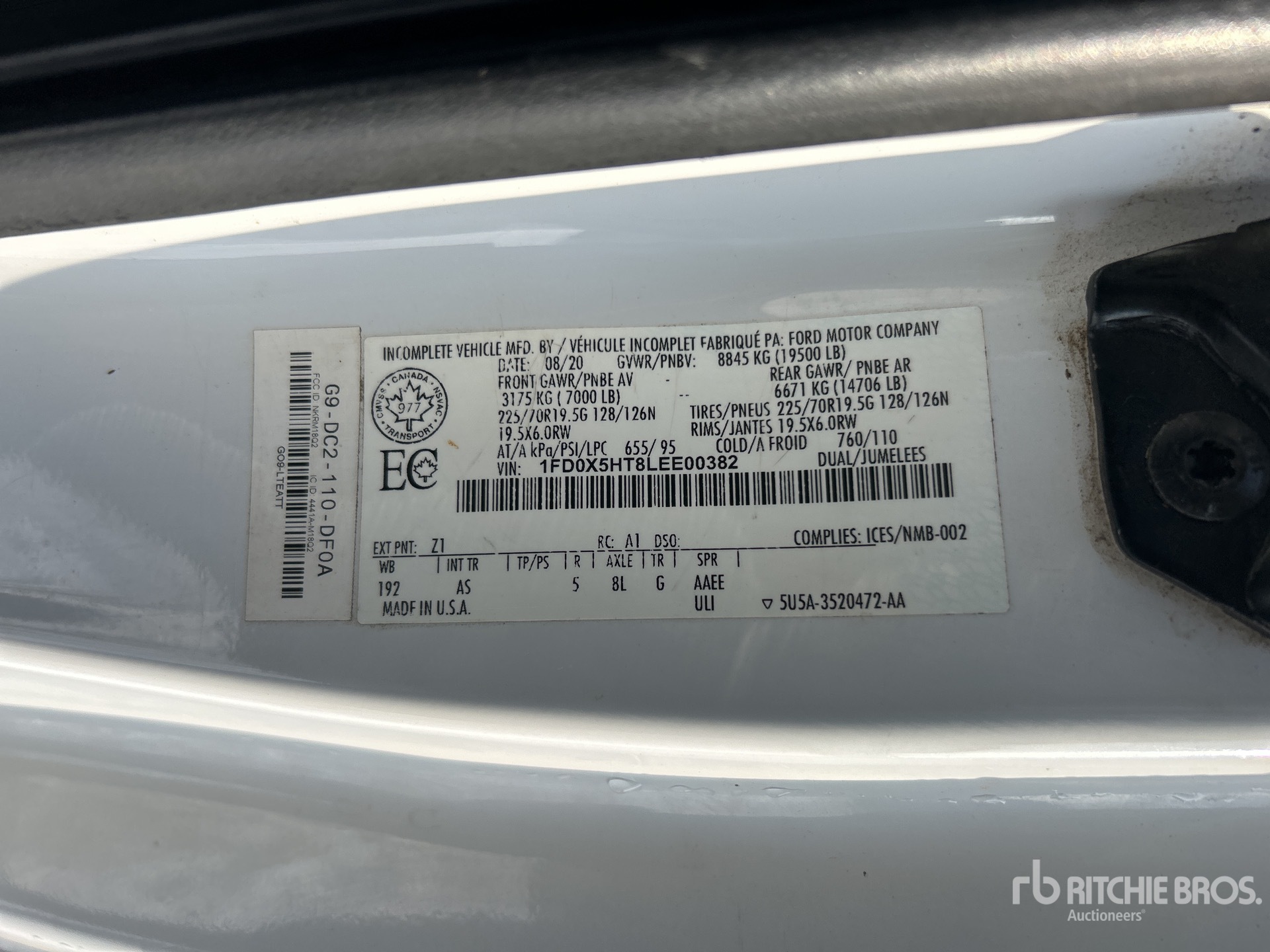 General Appearance with Numéro de série/Numéro d'identification du véhicule automobile