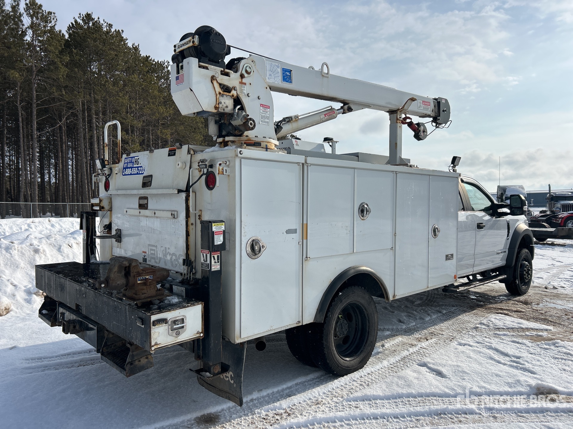 General Appearance with Image, coin arrière droit