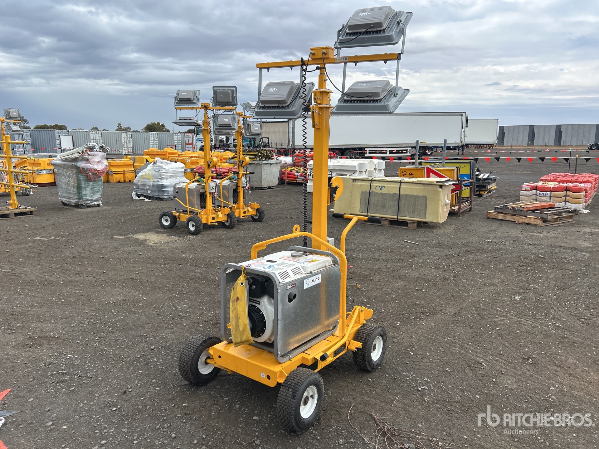 General Appearance with Foto, angolo anteriore sinistro