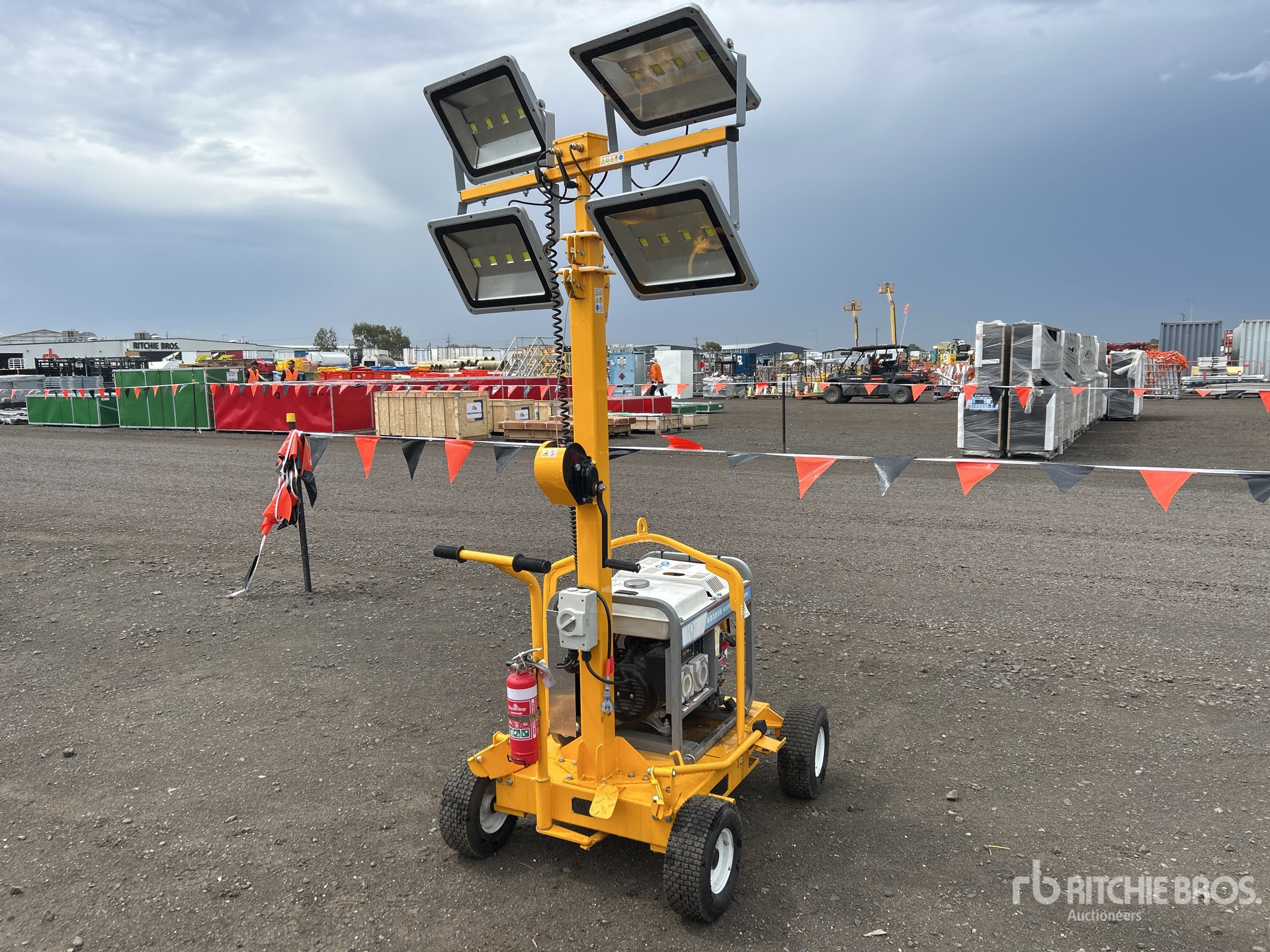 General Appearance with Foto, angolo anteriore sinistro