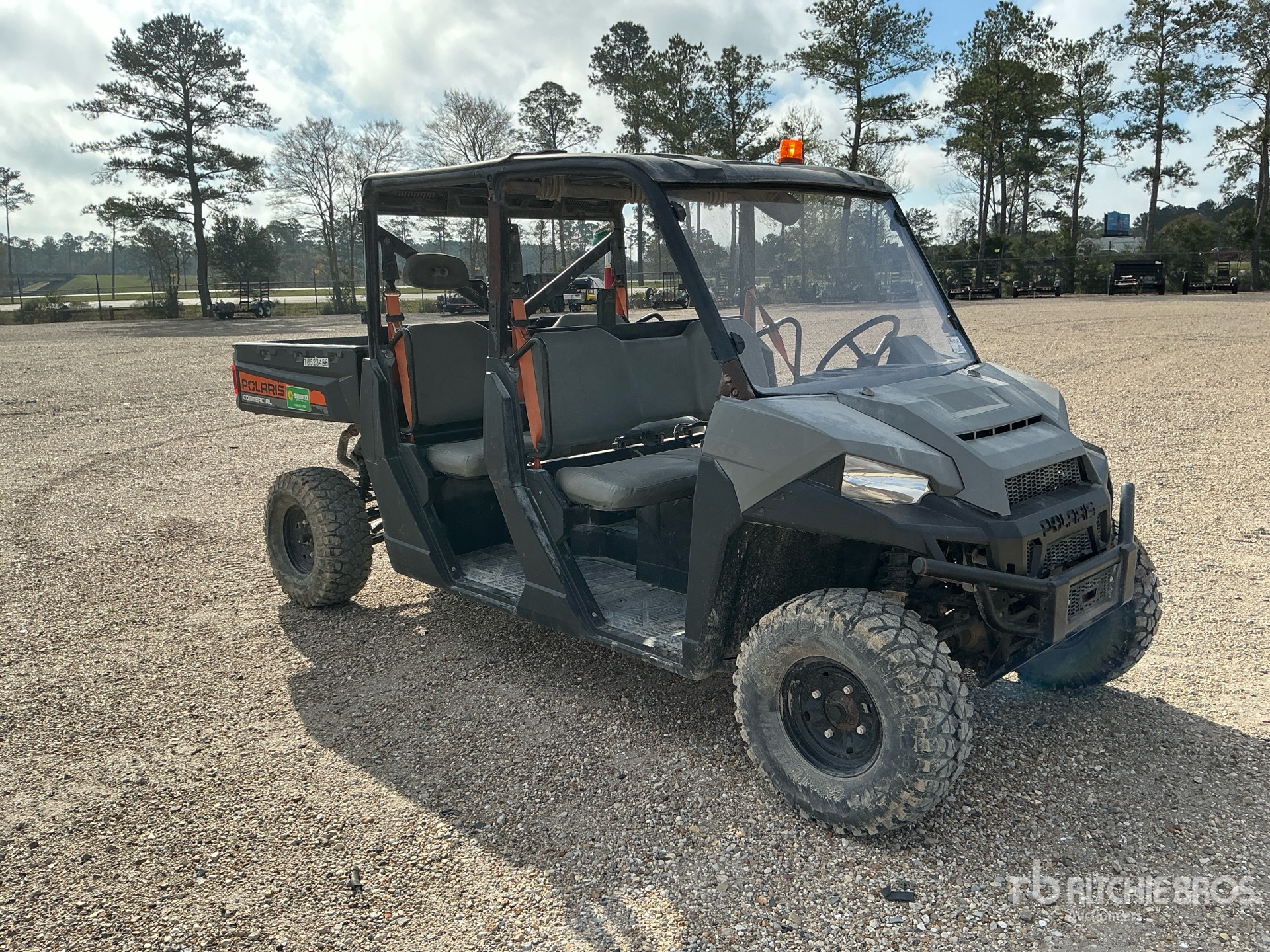 General Appearance with Image, coin avant droit