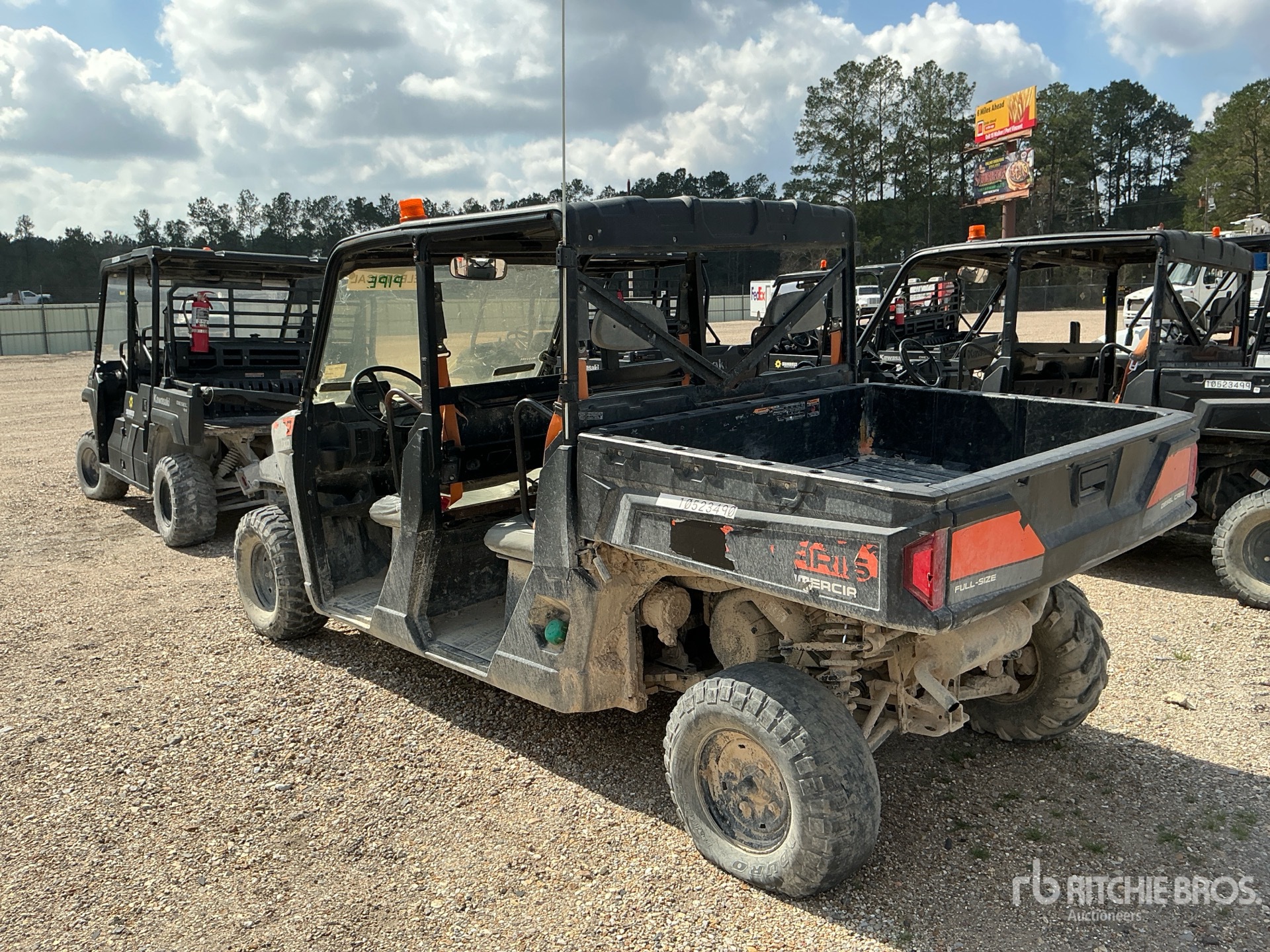 General Appearance with Picture, Left Rear Corner