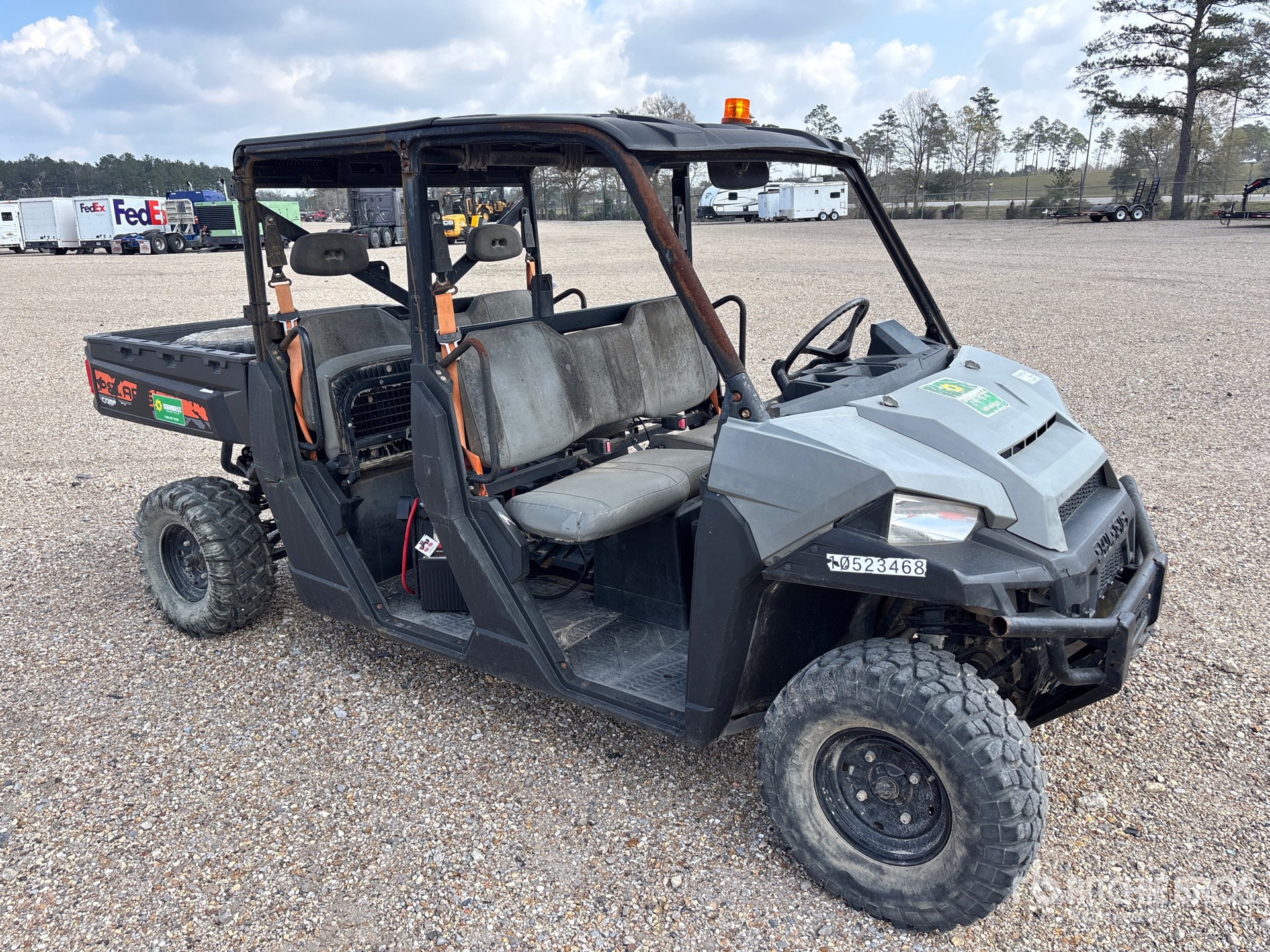 General Appearance with Picture, Right Front Corner