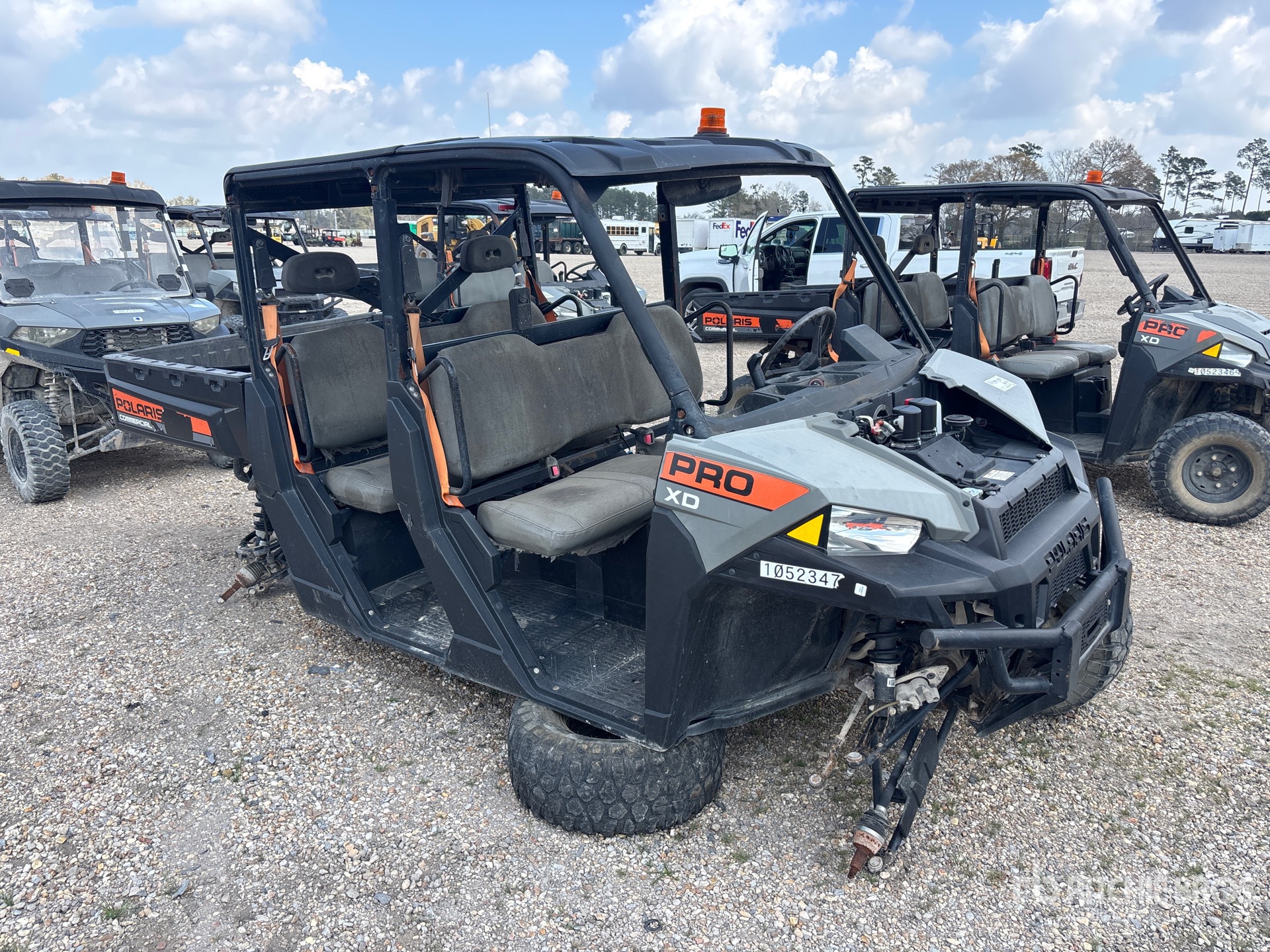 General Appearance with Picture, Right Front Corner