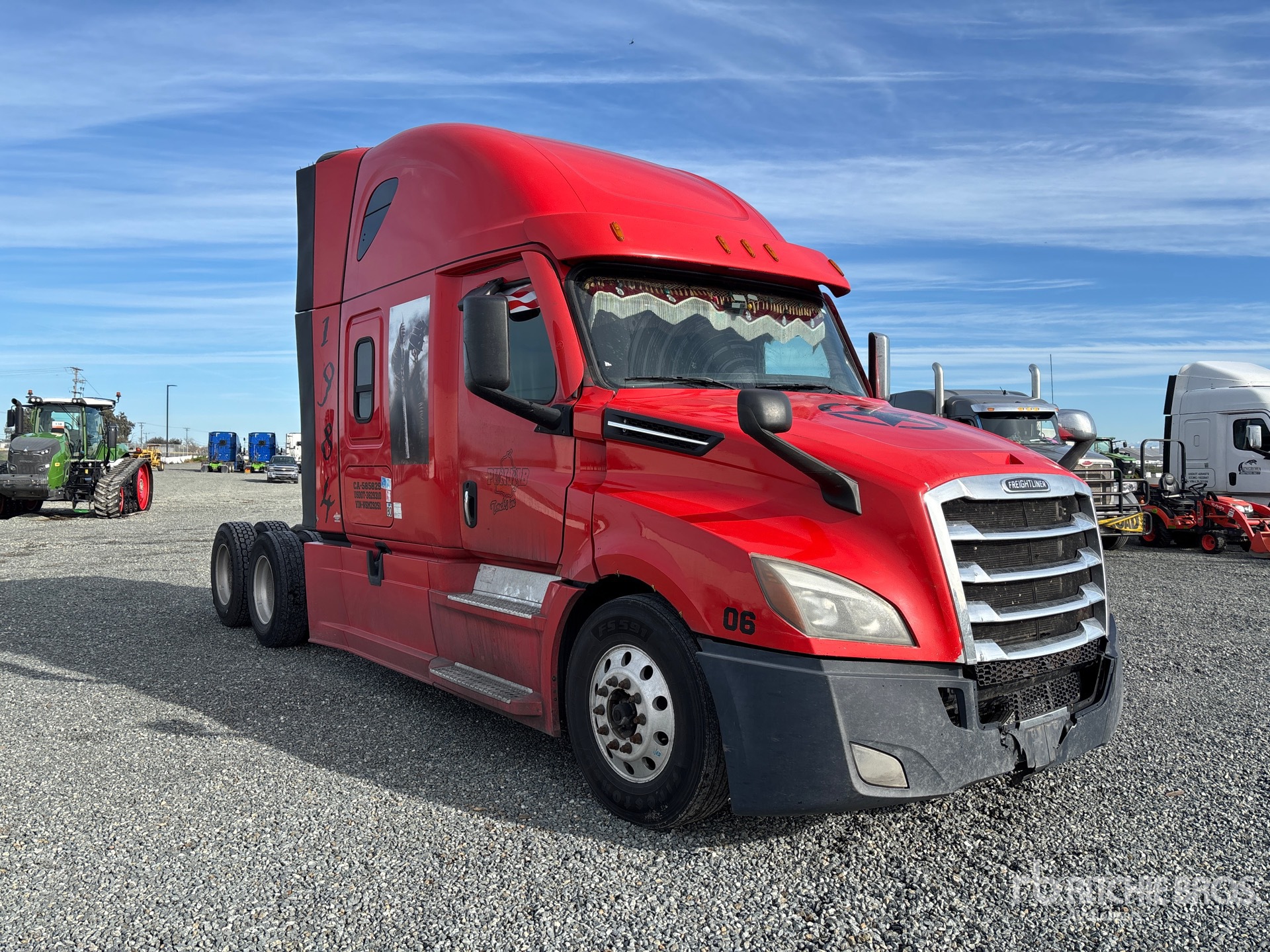 General Appearance with Picture, Right Front Corner