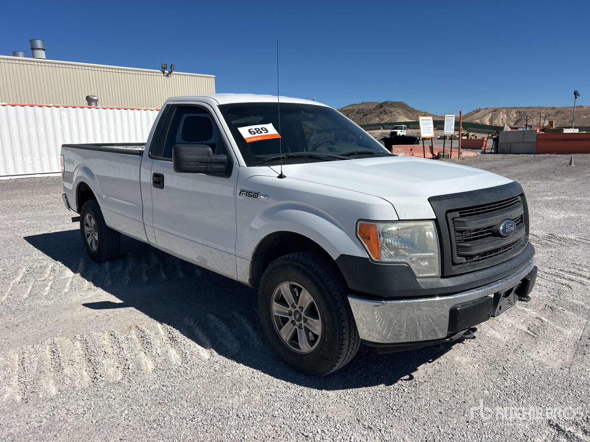 General Appearance with Picture, Right Front Corner