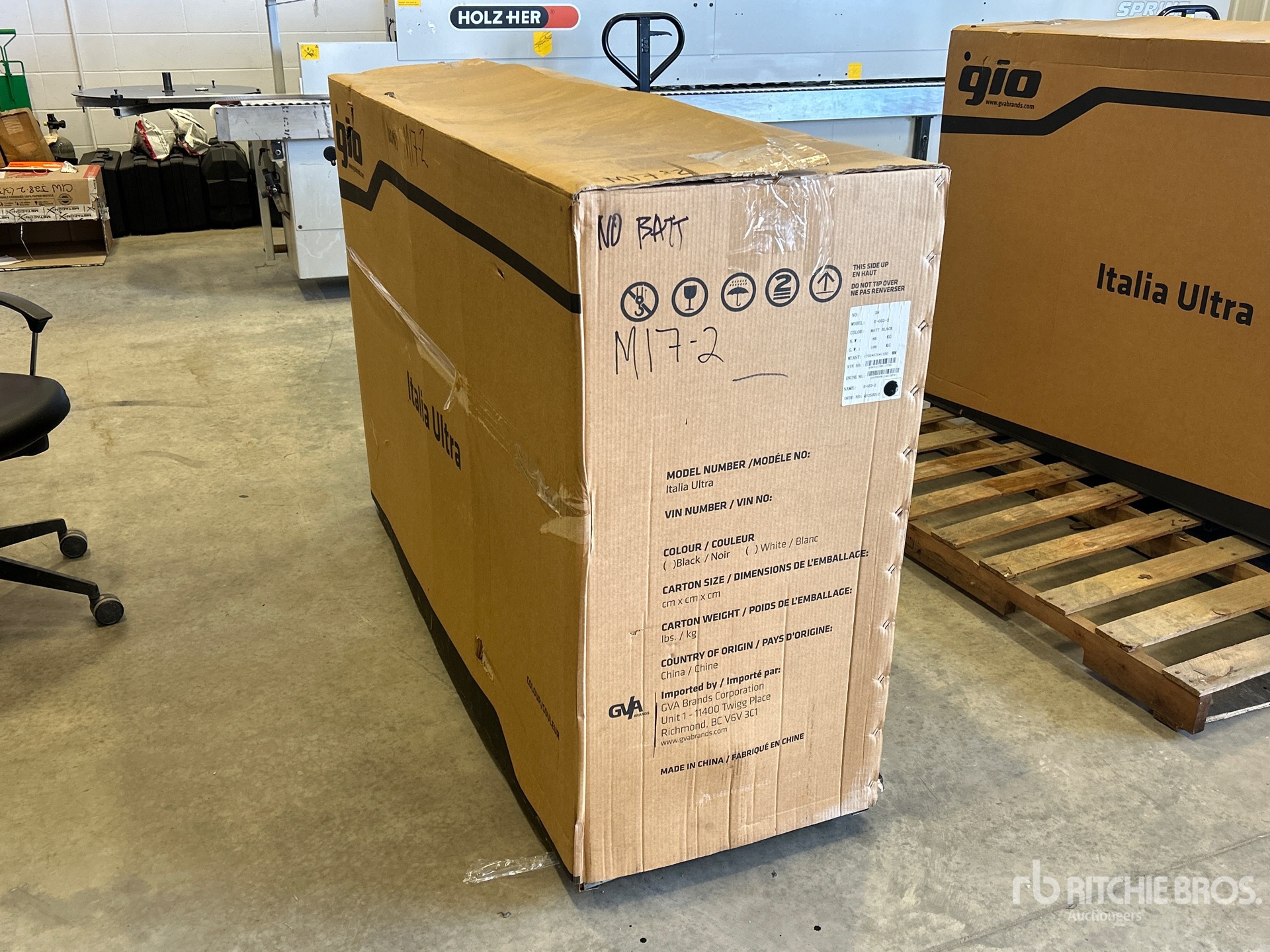 General Appearance with Picture, Left Front Corner