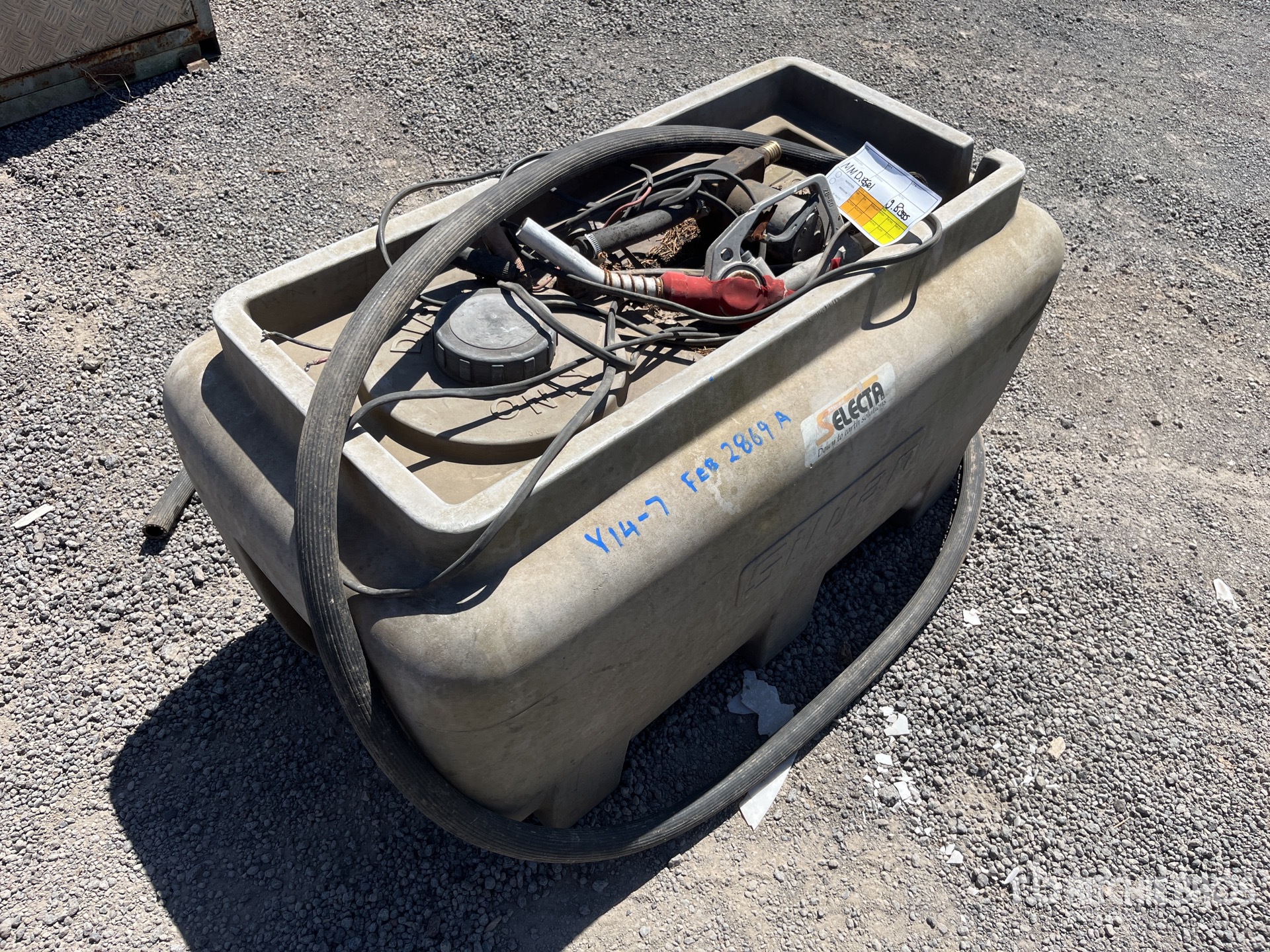 General Appearance with Picture, Right Front Corner