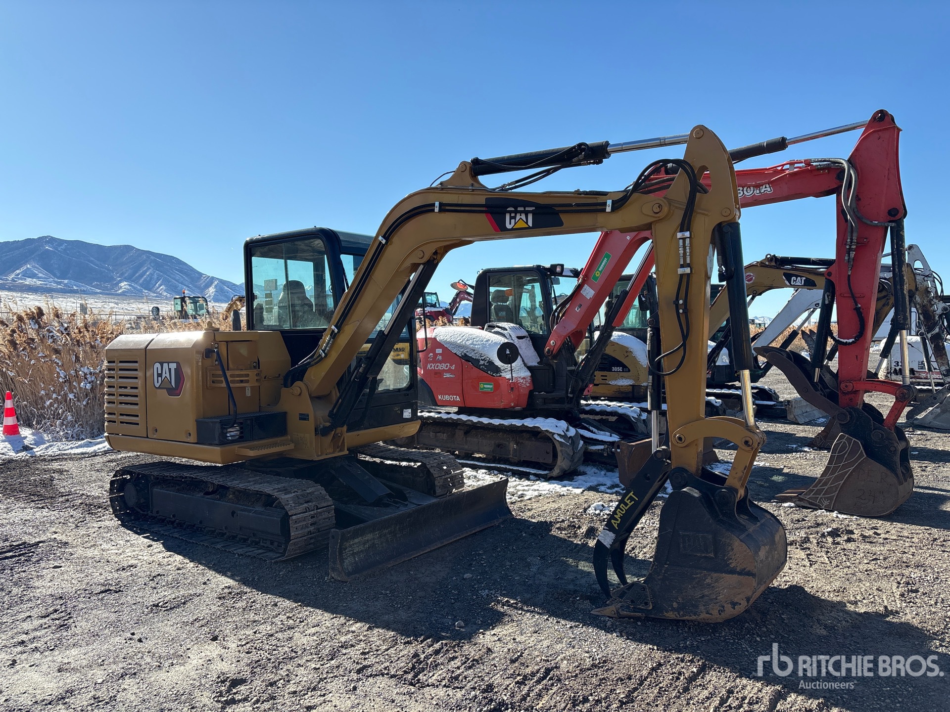 General Appearance with Bild, Ecke vorne rechts