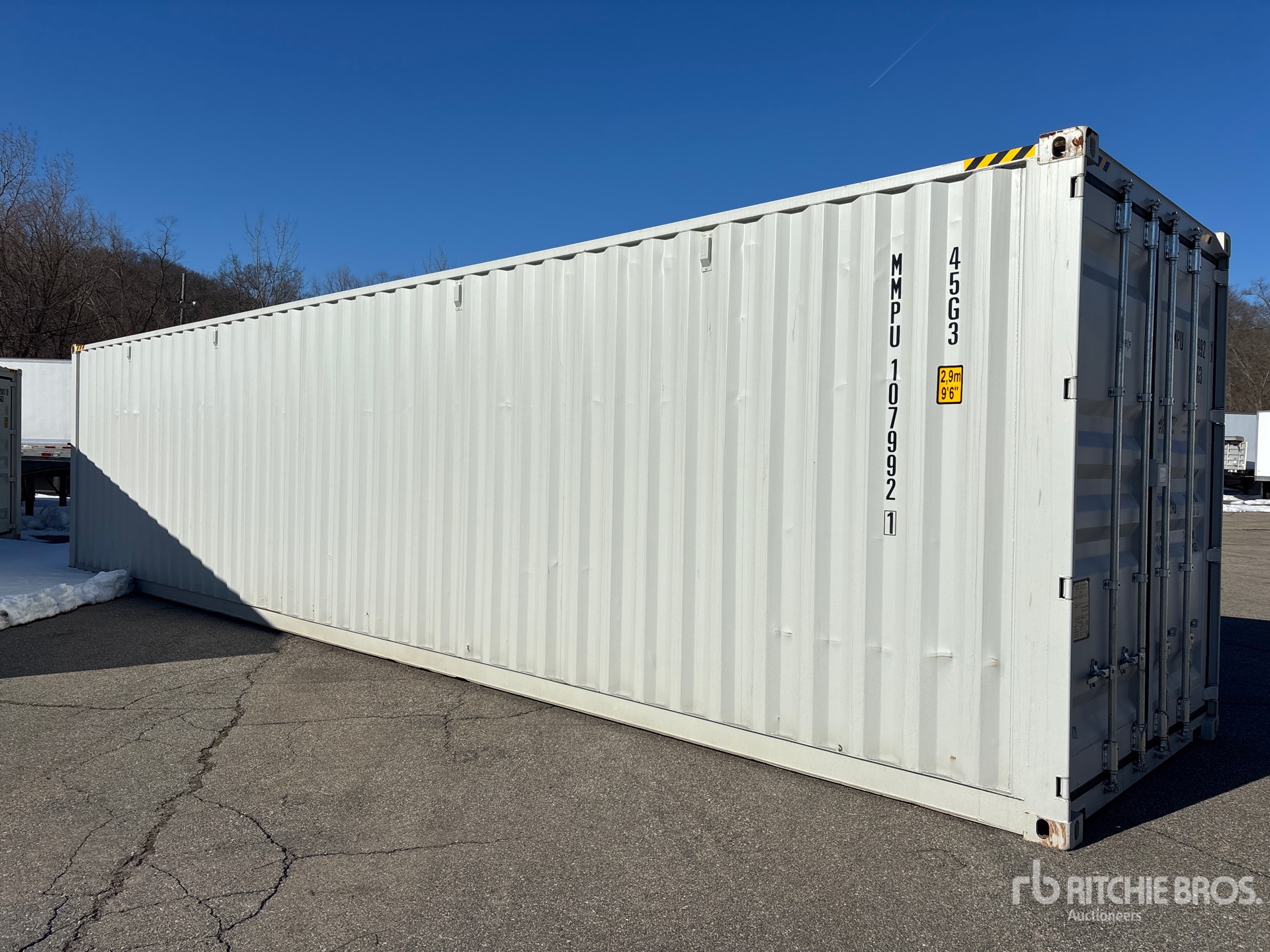 General Appearance with Bild, Ecke vorne rechts