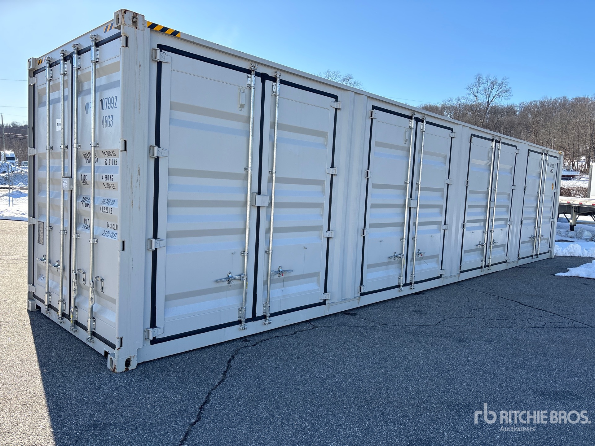 General Appearance with Bild, Ecke vorne links