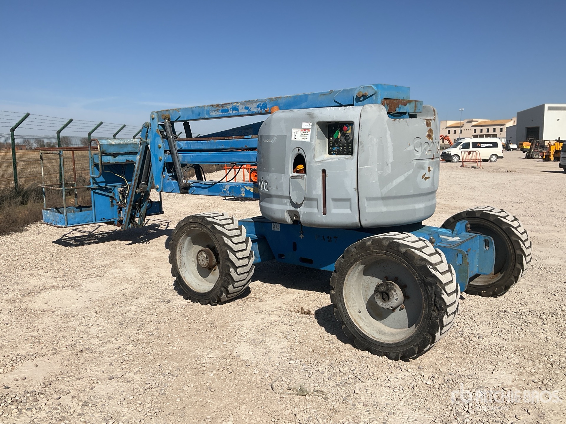 General Appearance with Imagen: esquina delantera derecha