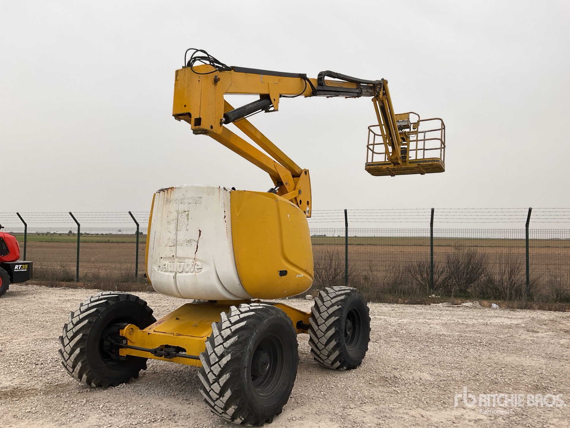 General Appearance with Featured Photo