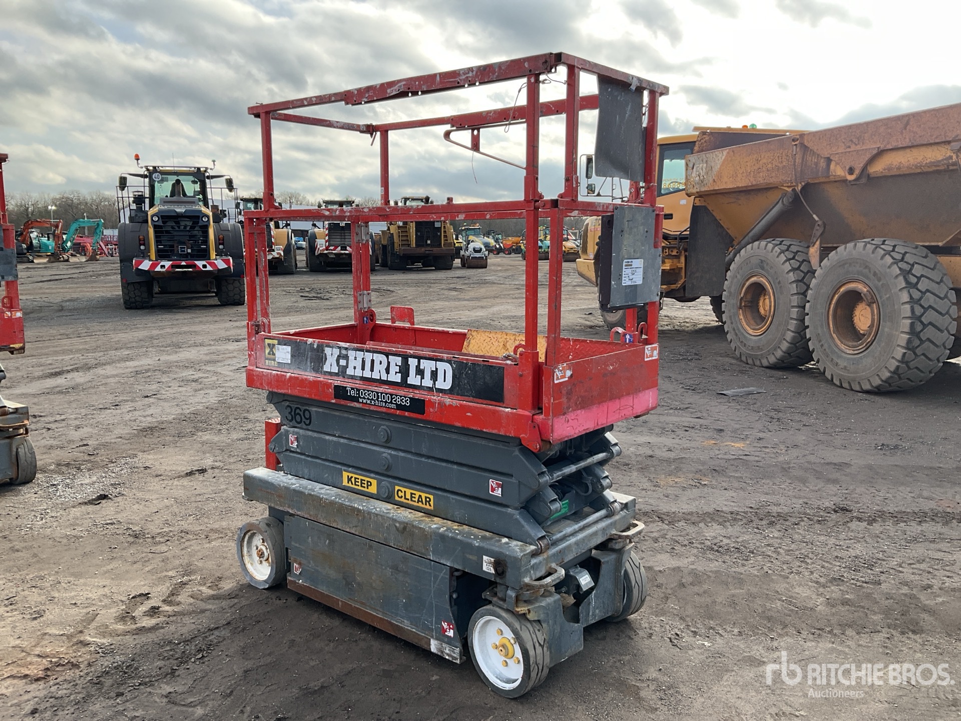 General Appearance with Picture, Right Front Corner