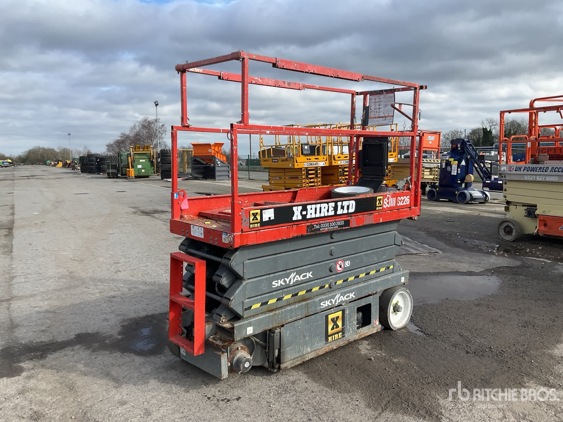 General Appearance with Picture, Right Rear Corner