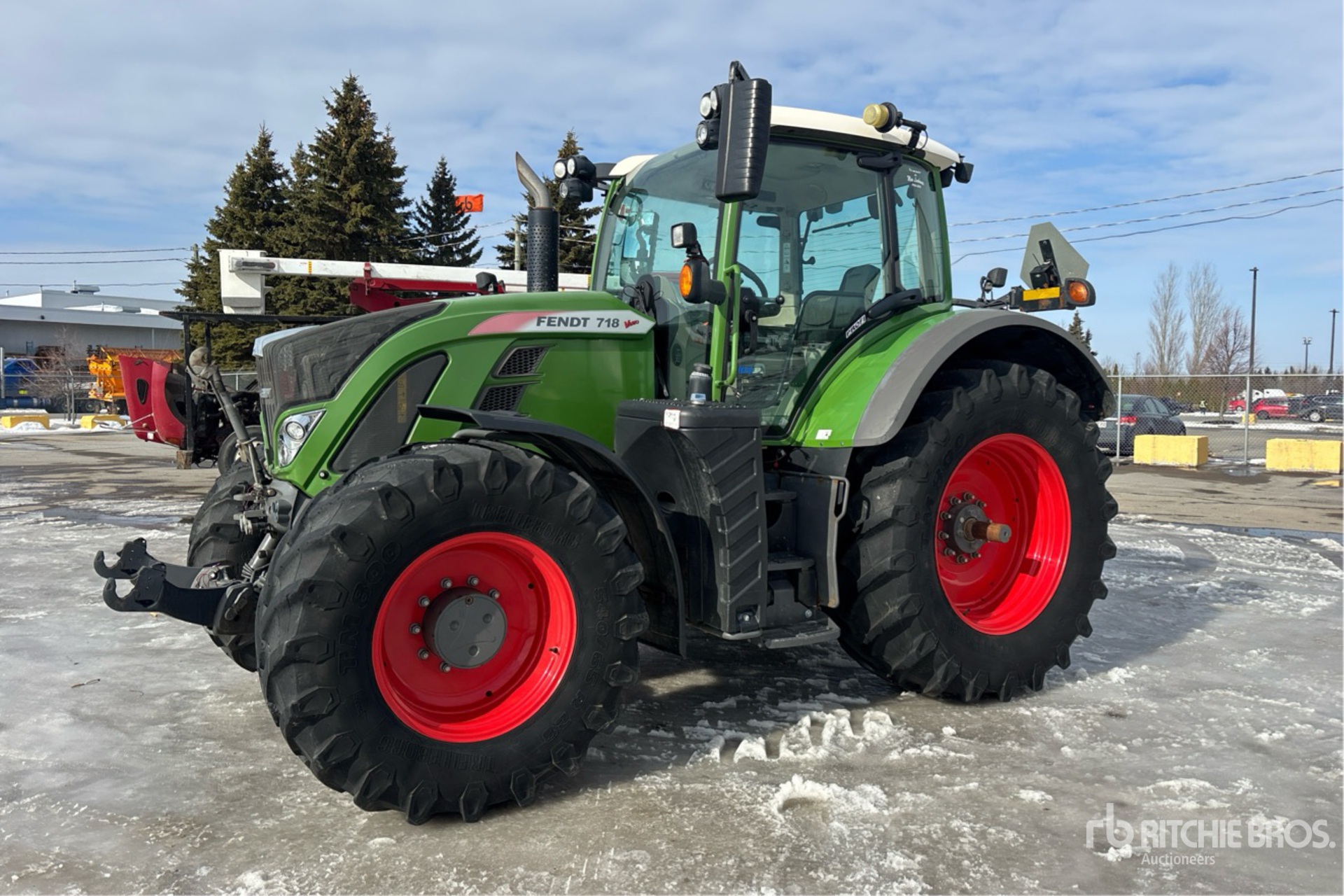 General Appearance with Bild, Ecke vorne links