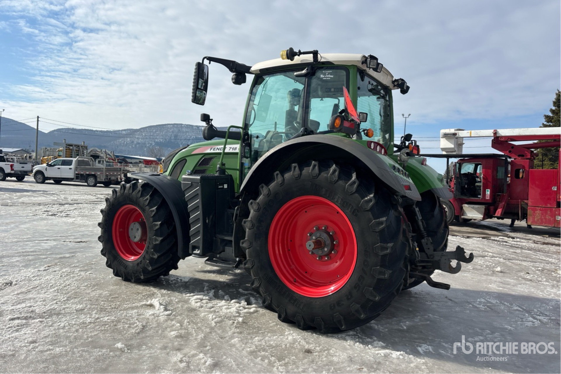 General Appearance with Bild, Ecke hinten links