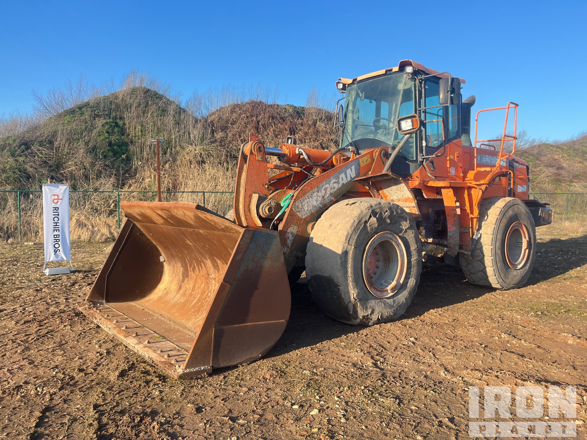 General Appearance with Featured Photo