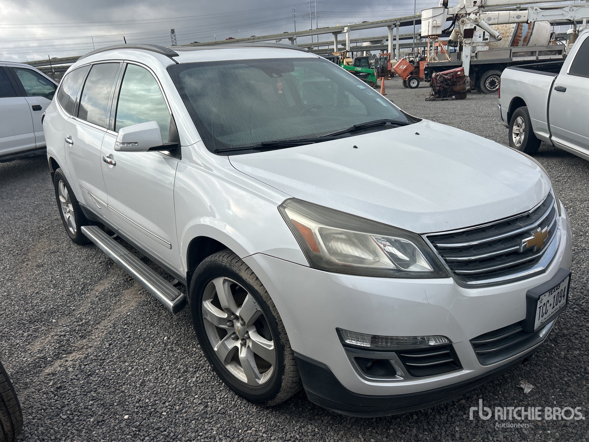 General Appearance with Foto, angolo anteriore destro